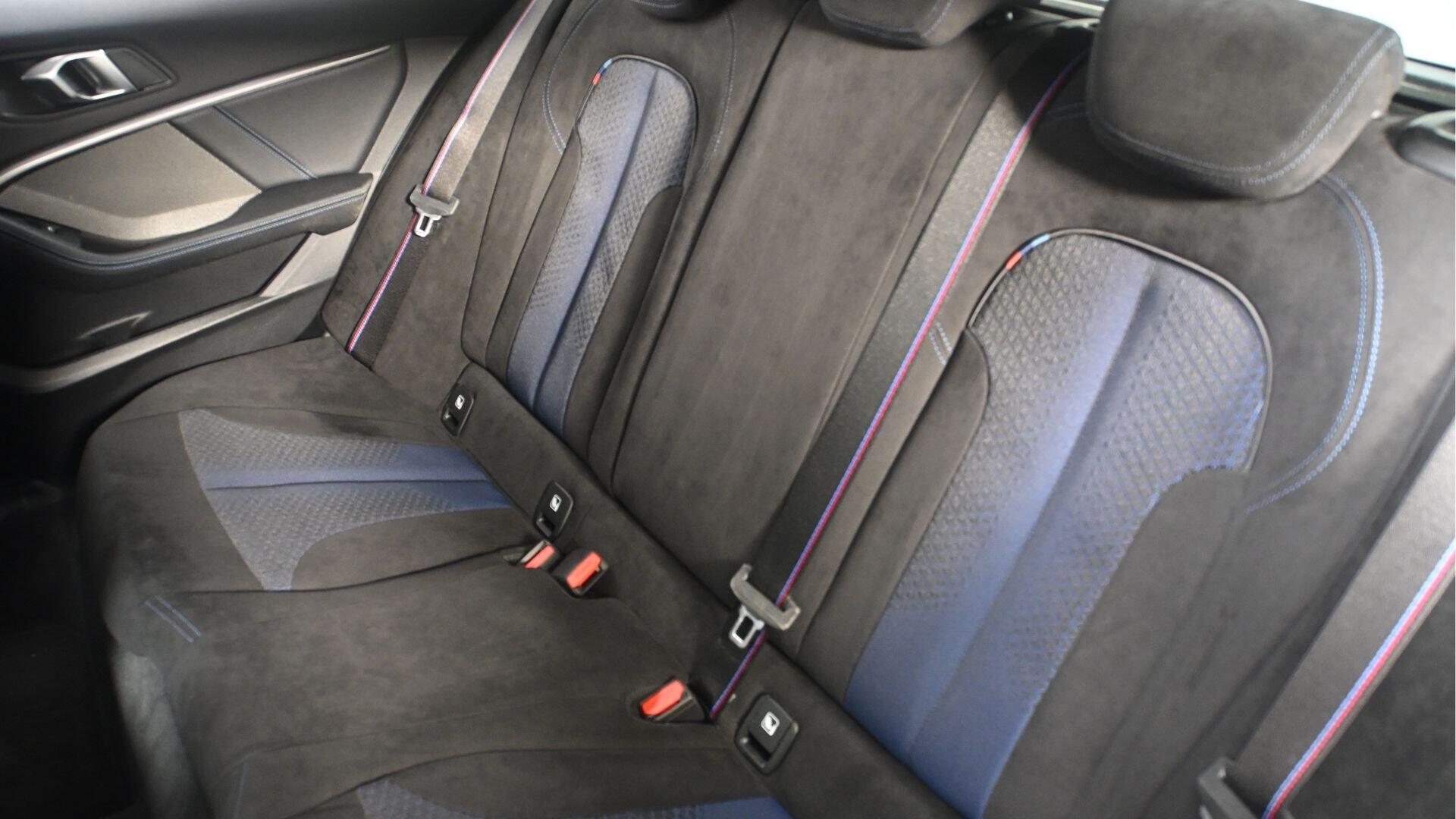 BMW 1 Series view 12