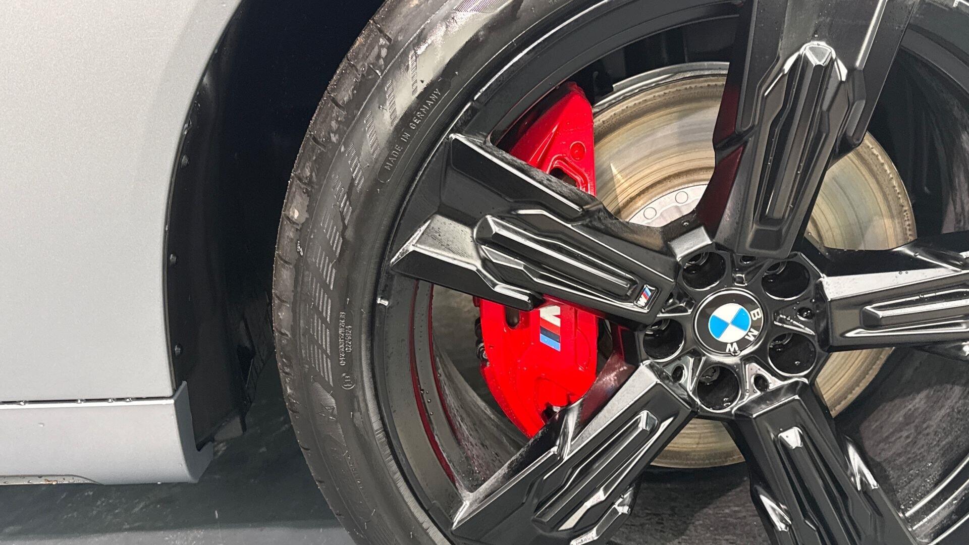 BMW X3 view 34