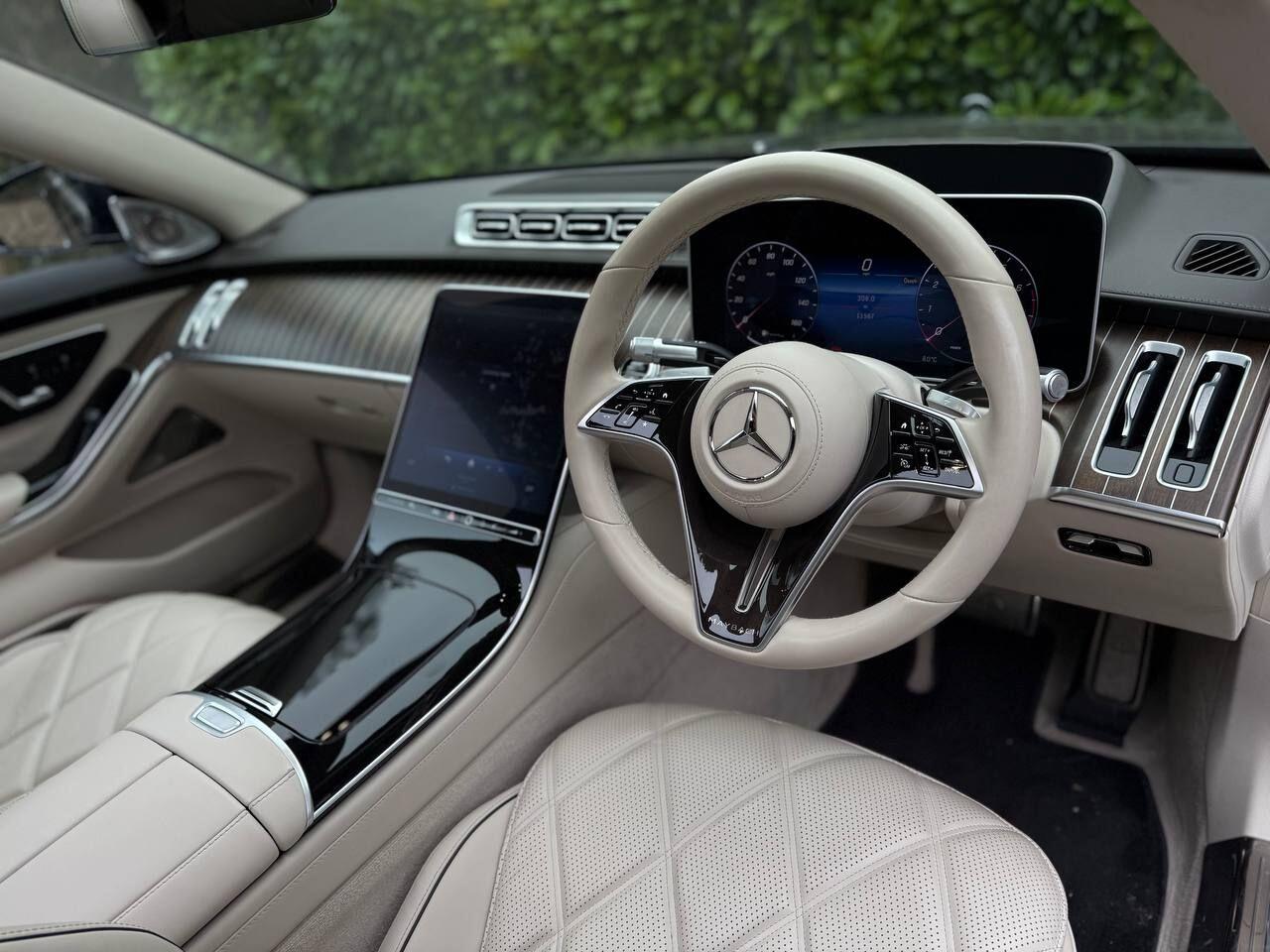 Mercedes-Benz S-Class view 11