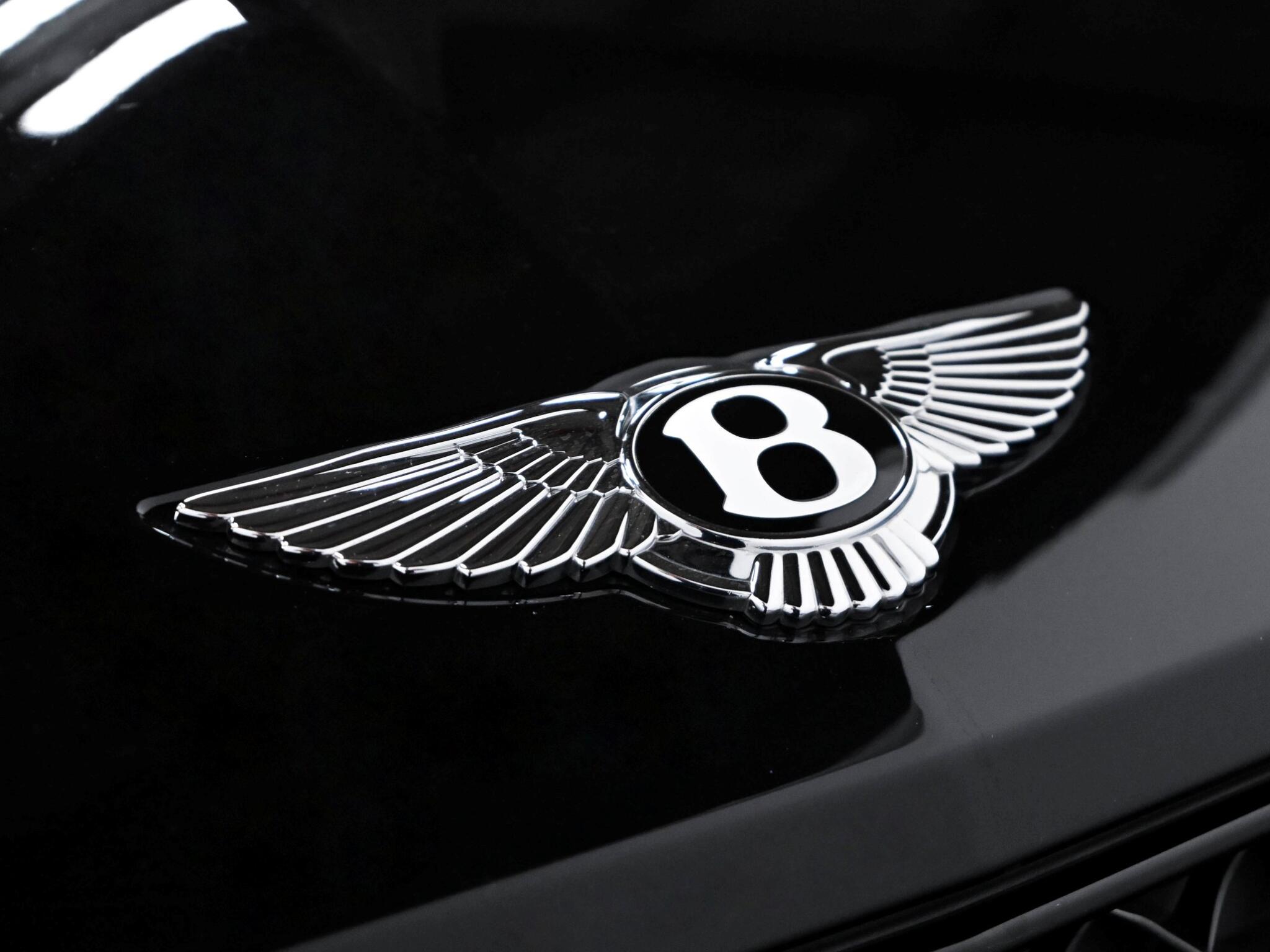 Bentley Bentayga view 7