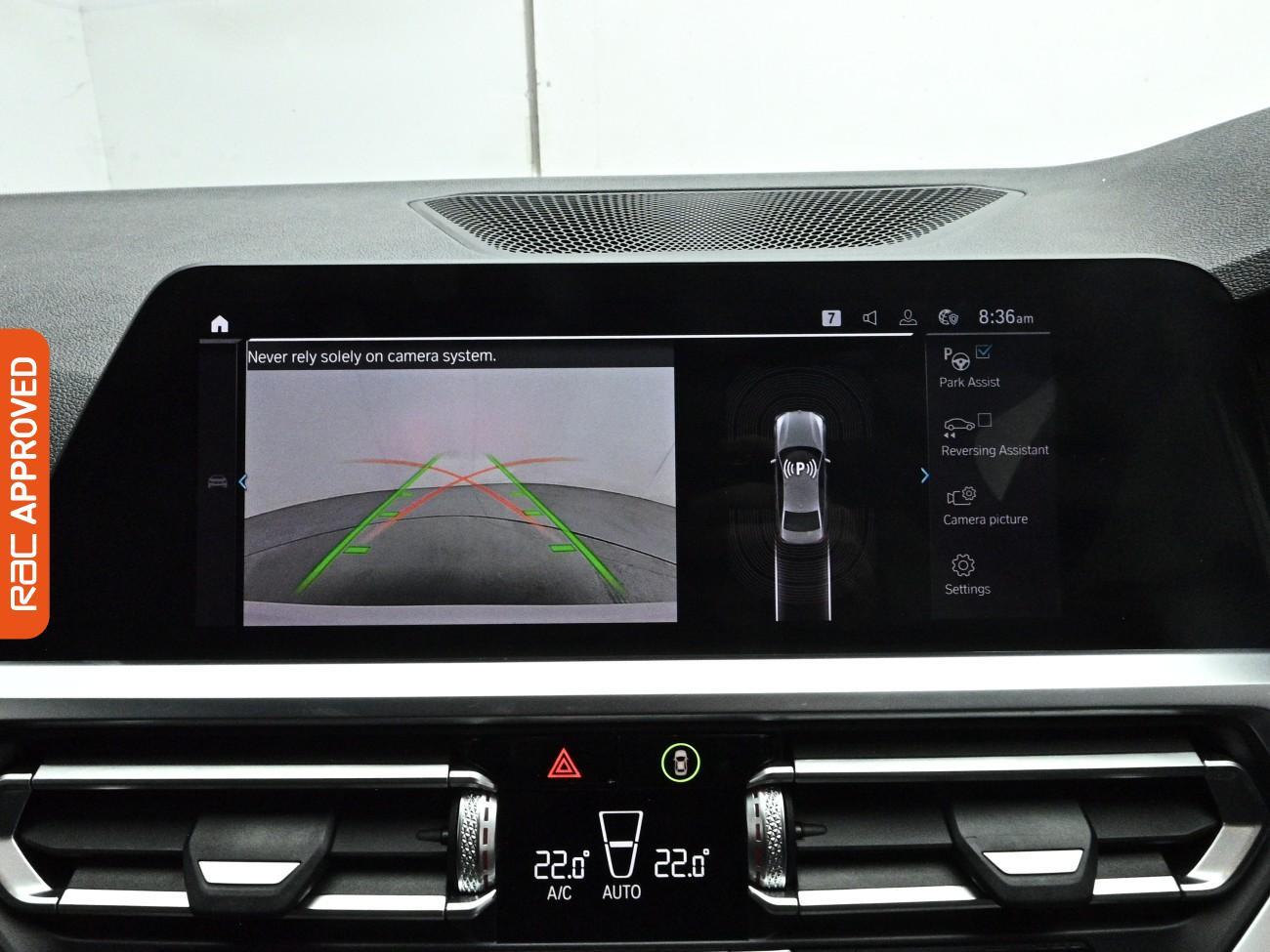 BMW 3 Series view 15