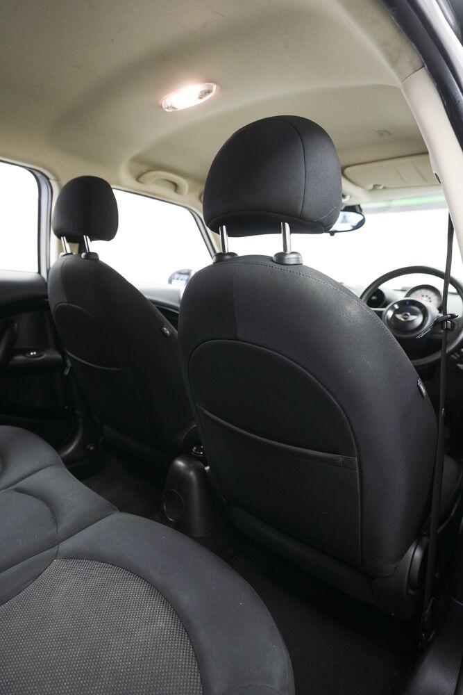 MINI Countryman view 13