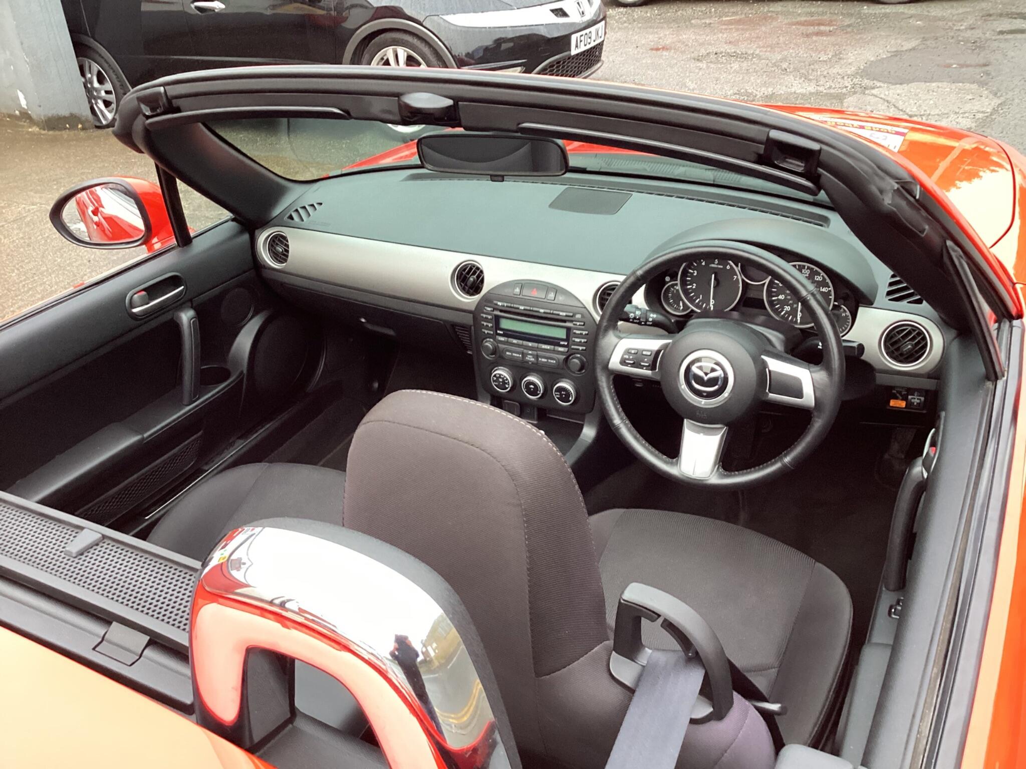 Mazda MX-5 view 16