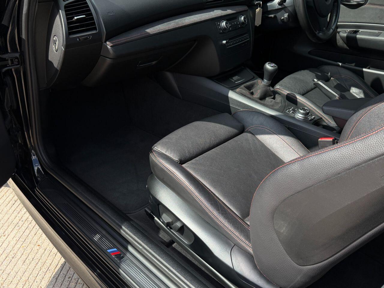 BMW 1 Series view 28