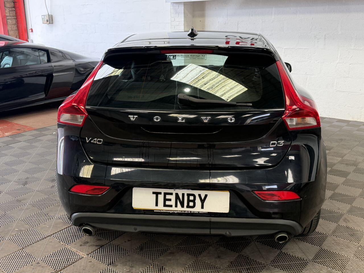 Volvo V40 view 6