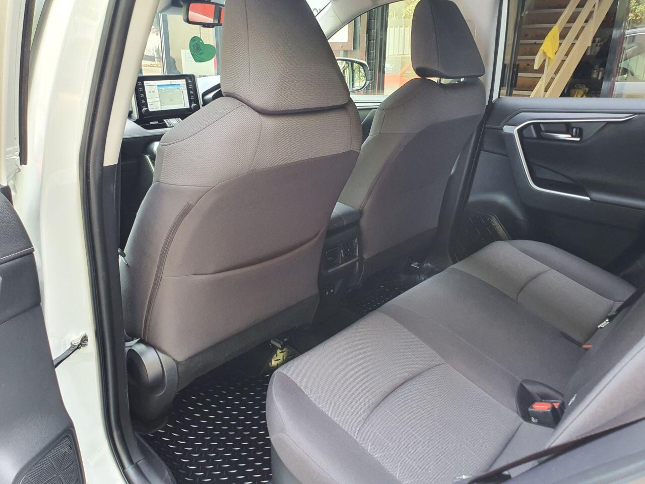 Toyota Rav4 view 25
