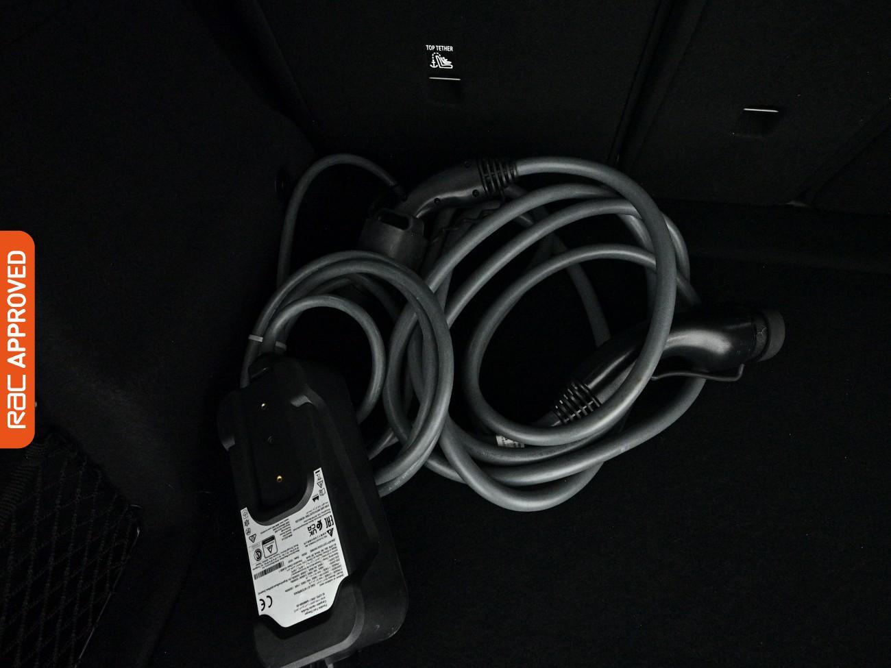 BMW 2 Series view 28