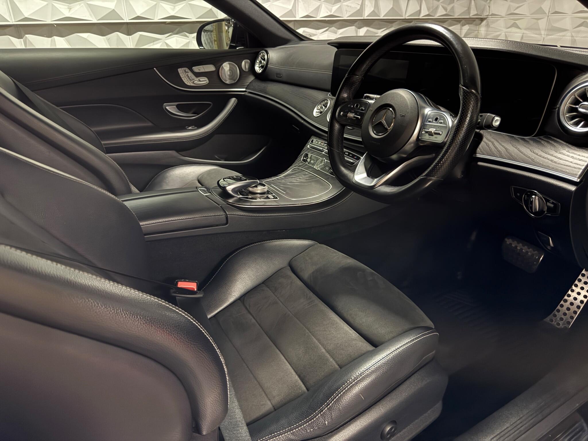 Mercedes-Benz E-Class view 14