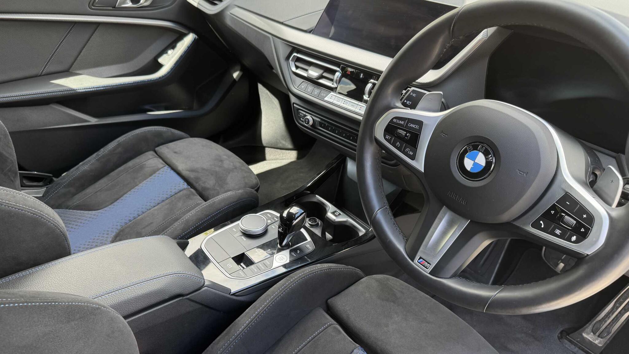 BMW 1 Series view 15