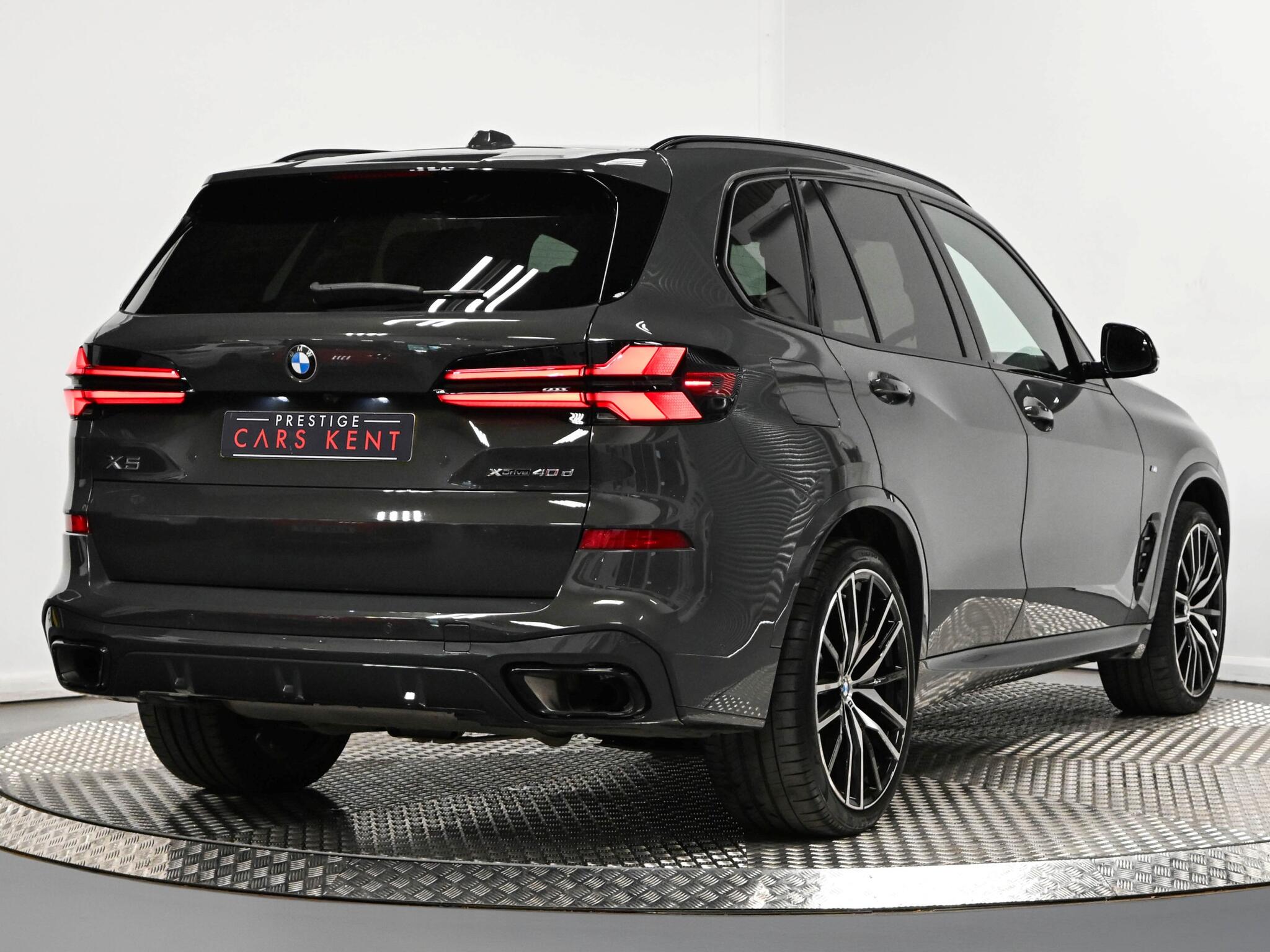 BMW X5 view 41