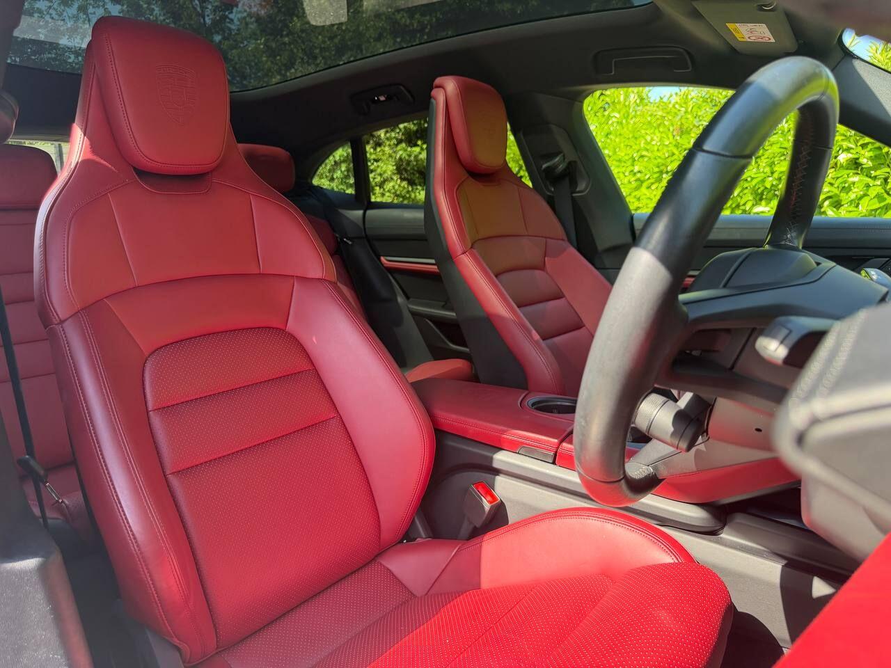 Porsche Taycan view 13