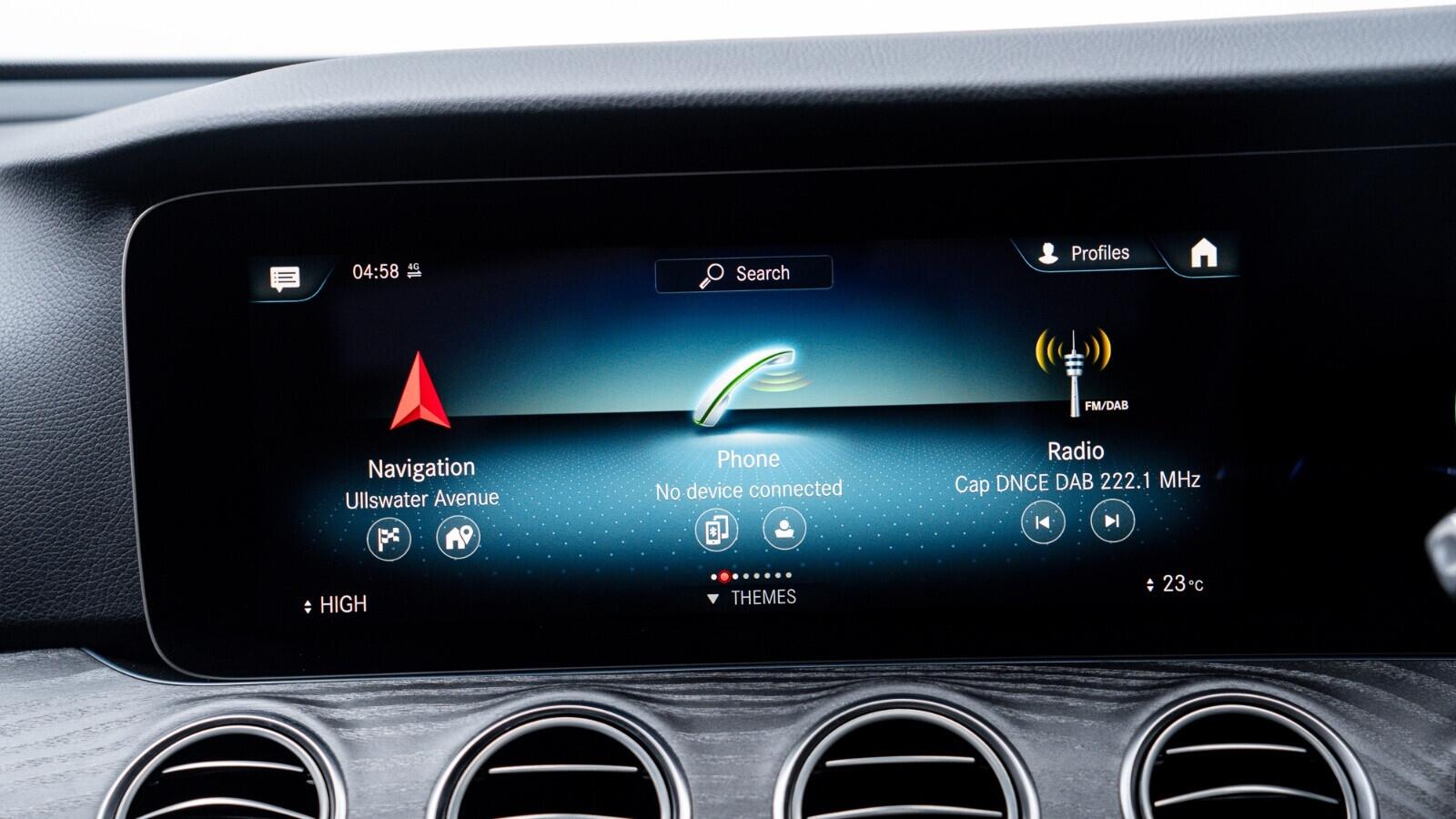 Mercedes-Benz E Class view 21