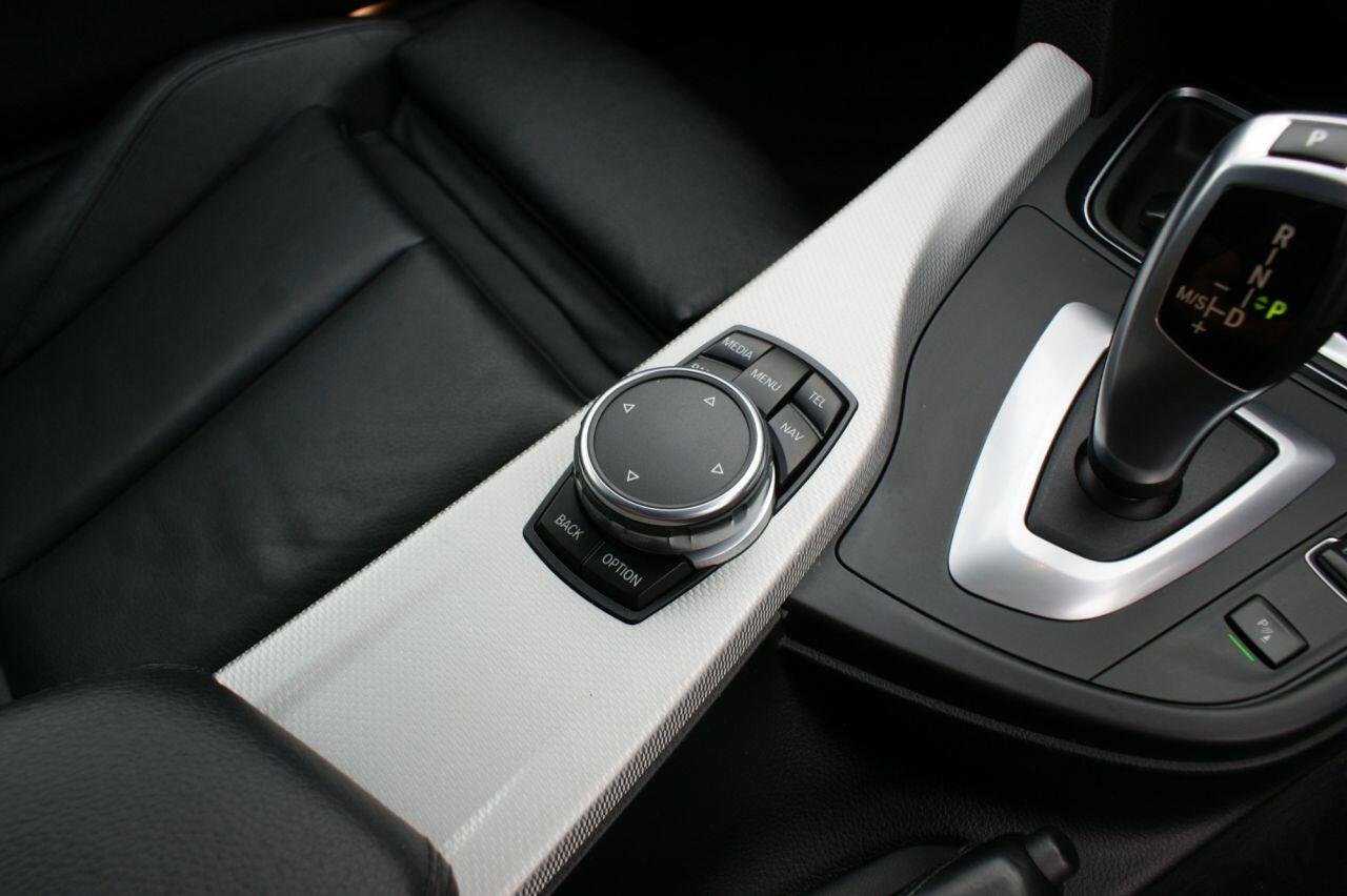 BMW 4 Series view 45