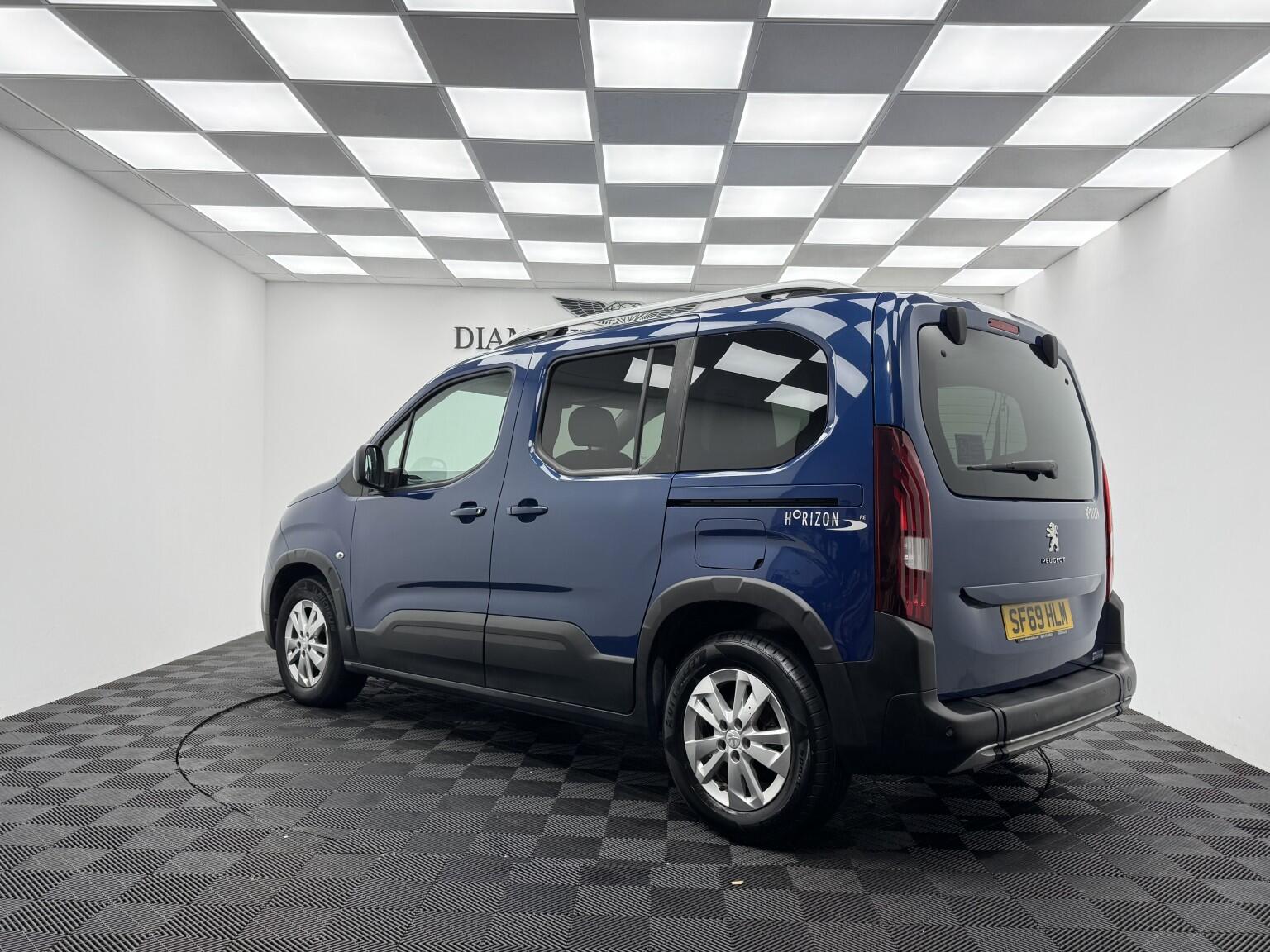 Peugeot Rifter view 6