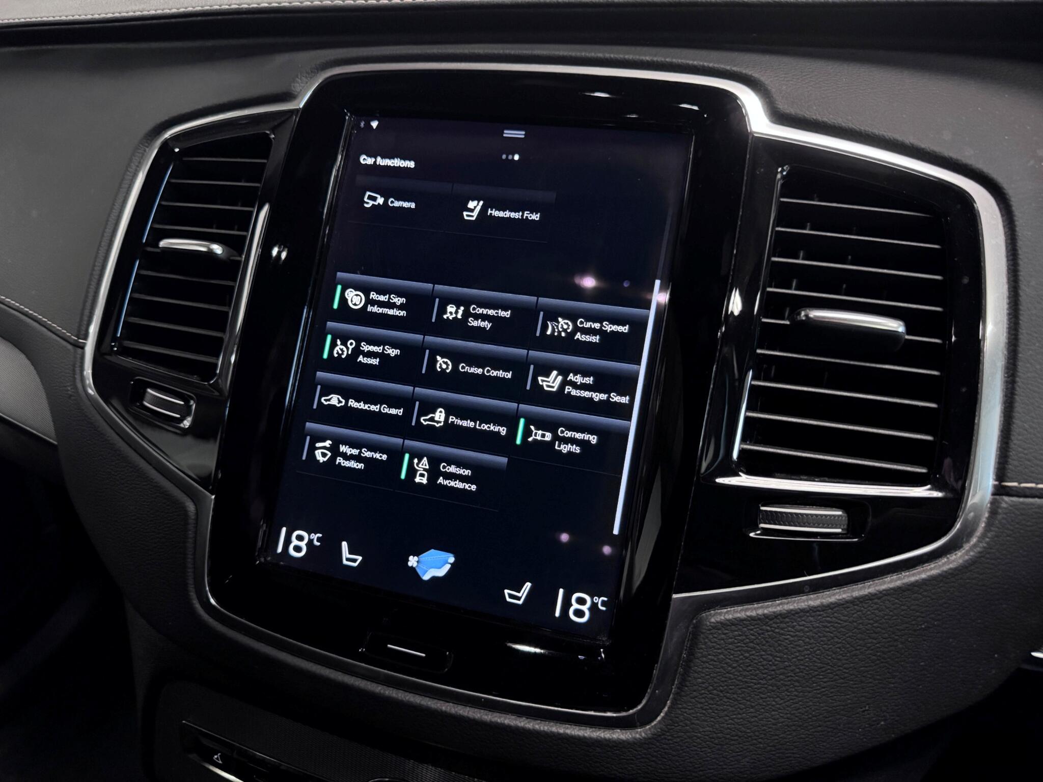 Volvo XC90 view 46