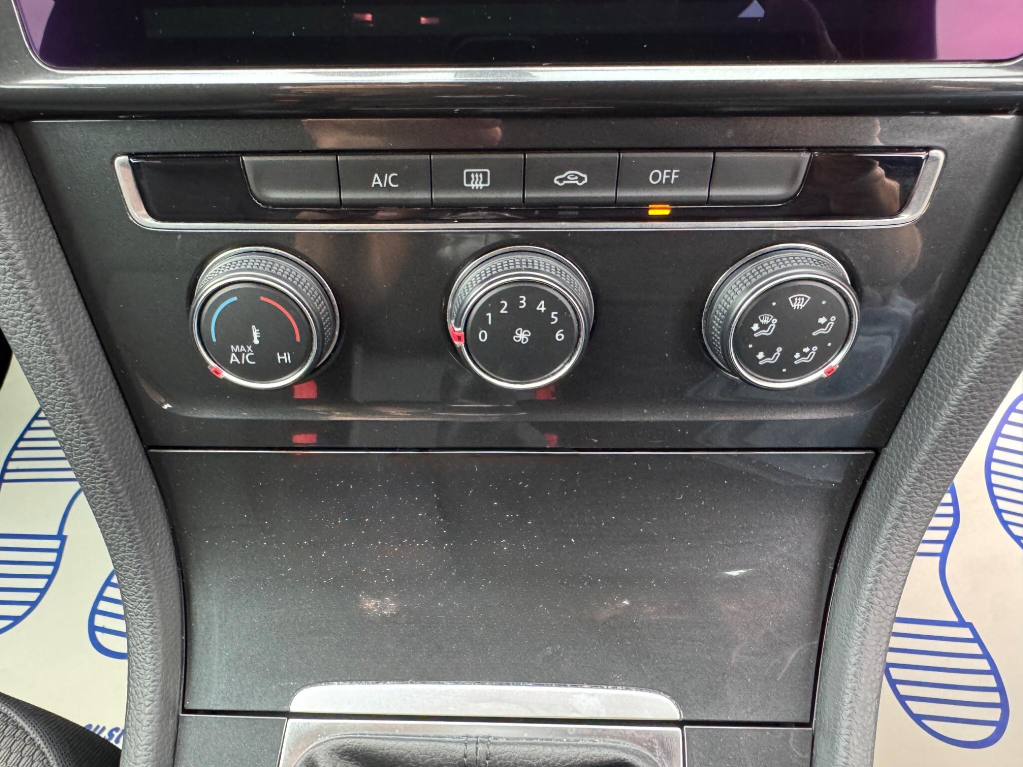 Volkswagen Golf view 39