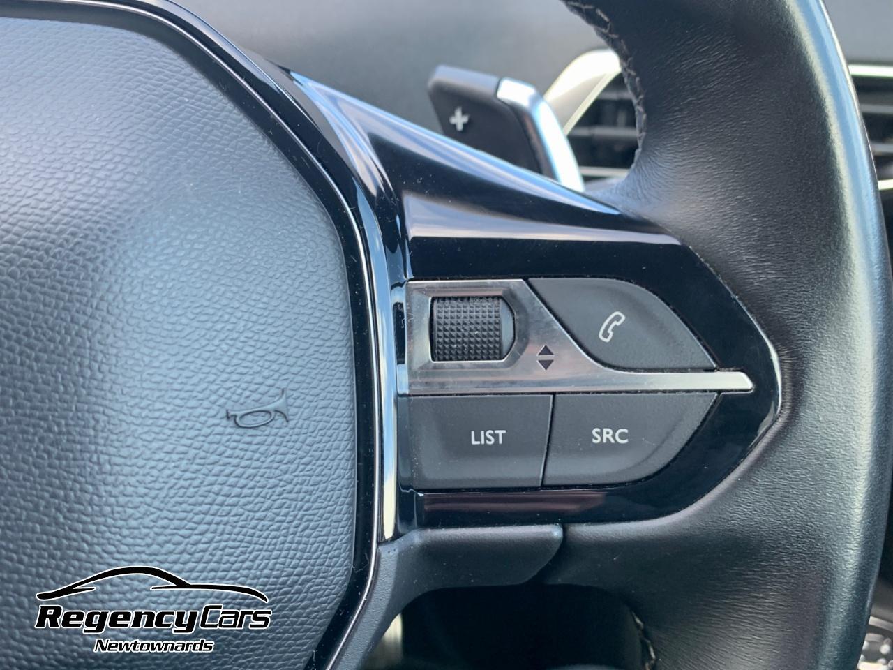 Peugeot 5008 view 18