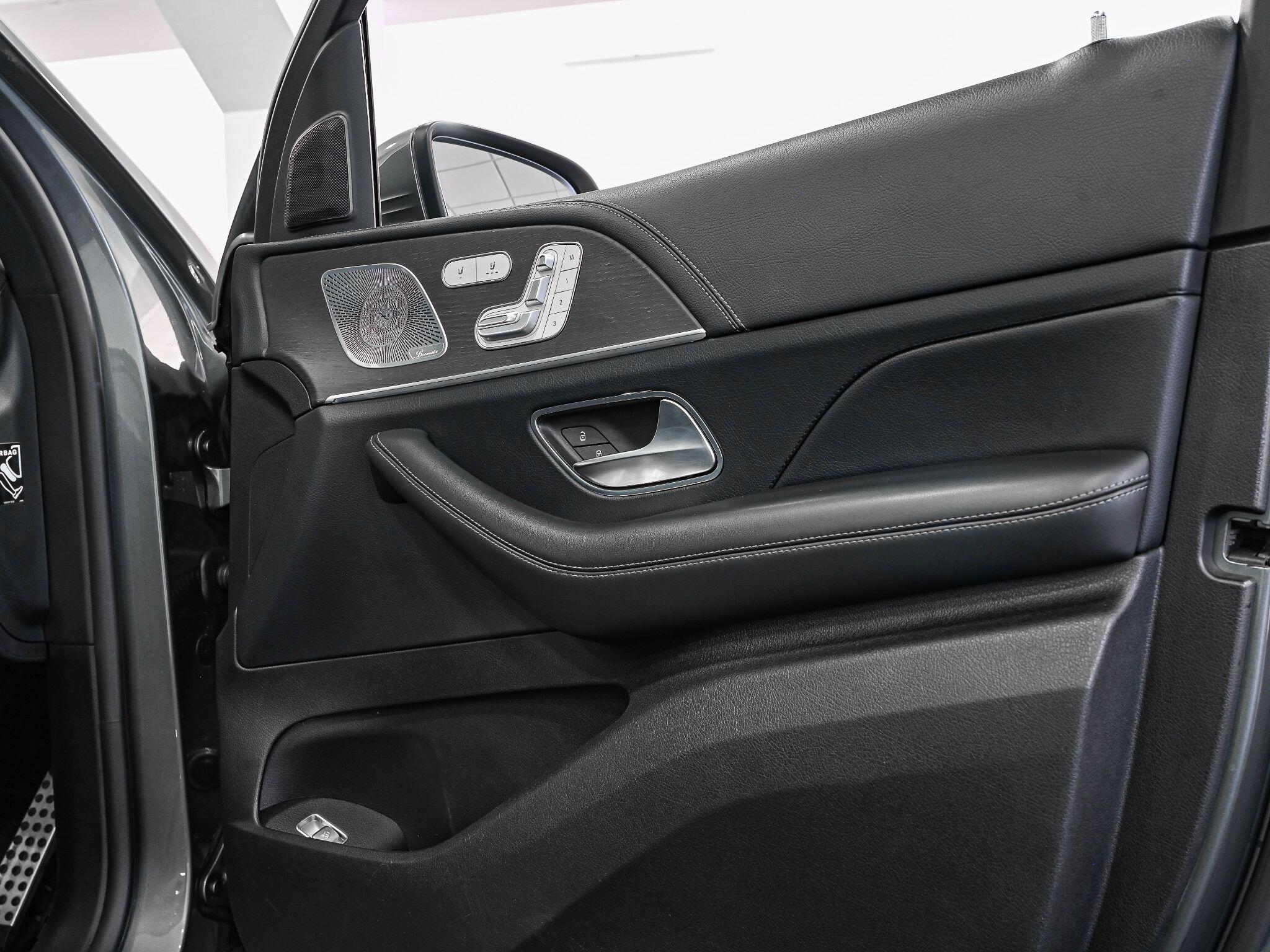 Mercedes-Benz GLE view 23