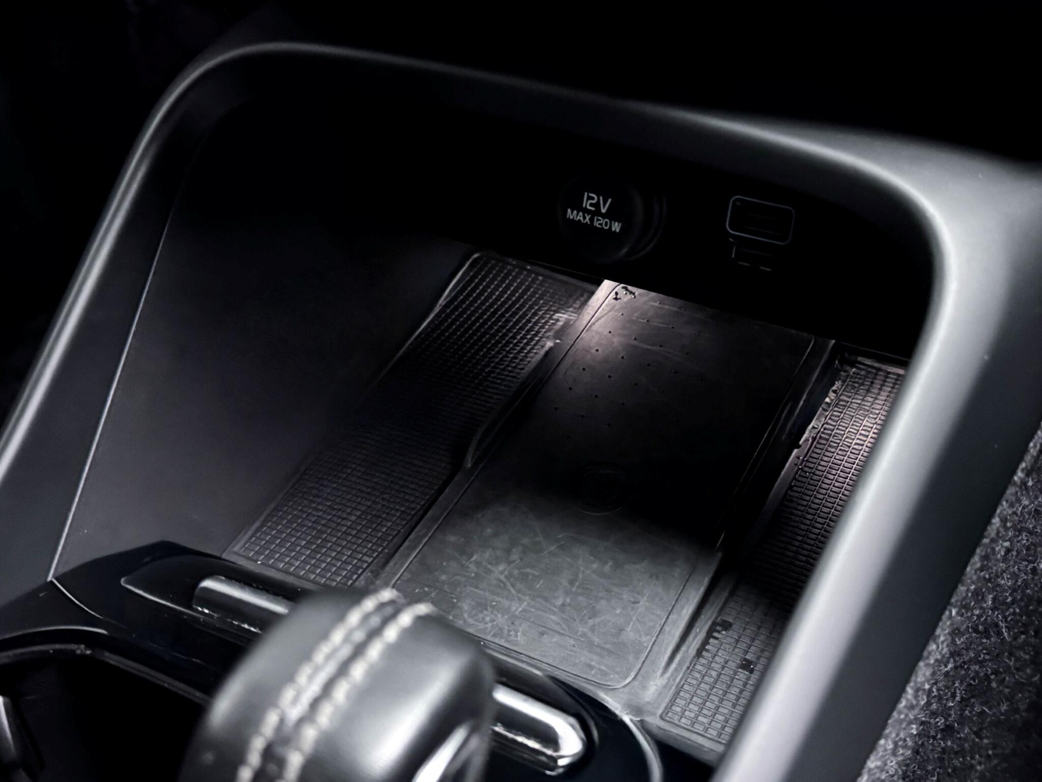 Volvo XC40 view 35