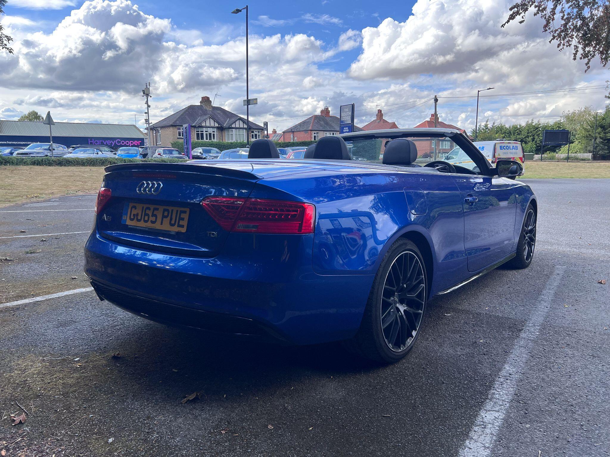 Audi A5 view 11