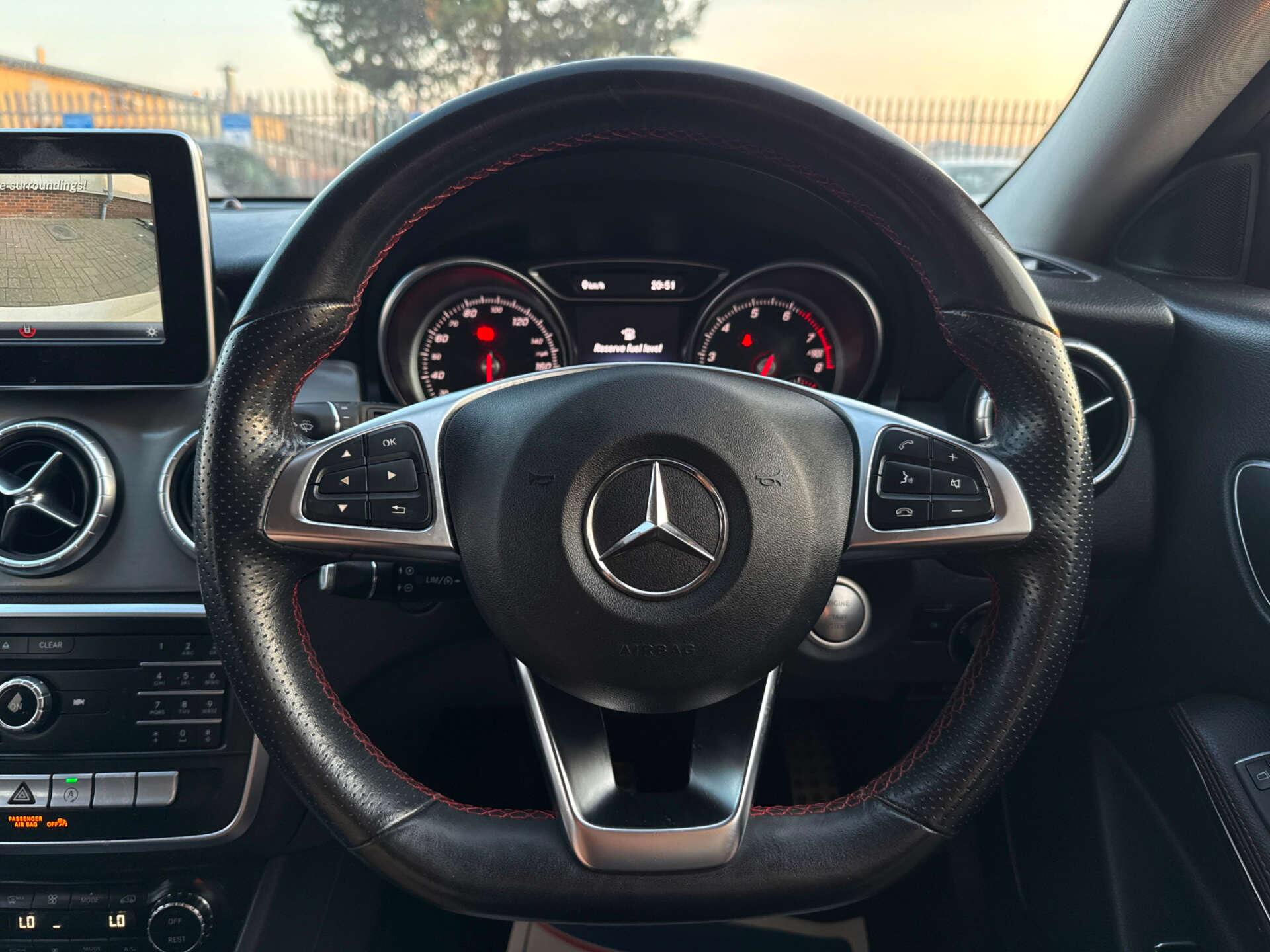 Mercedes-Benz Cla view 51