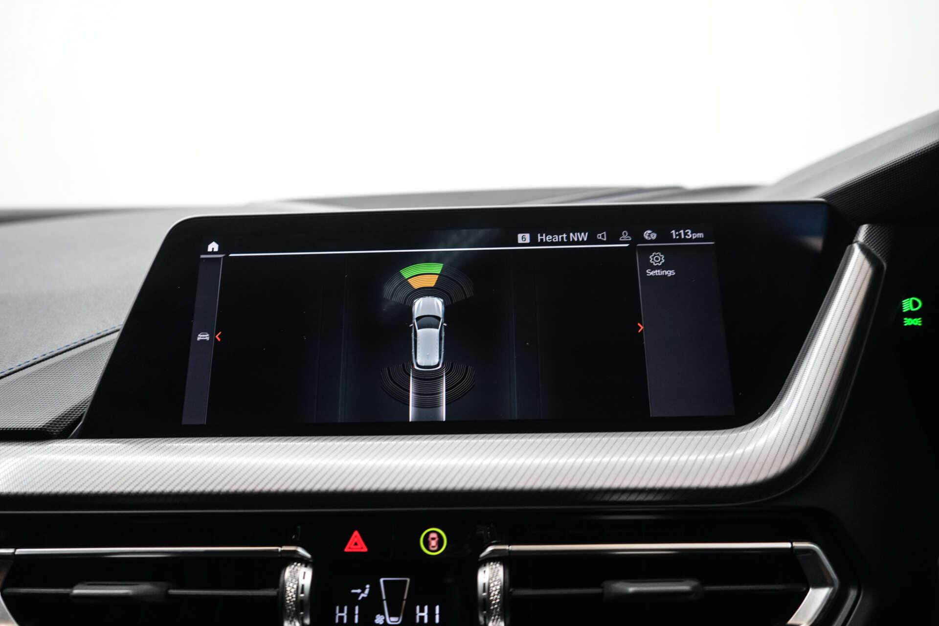 BMW 1 Series view 35