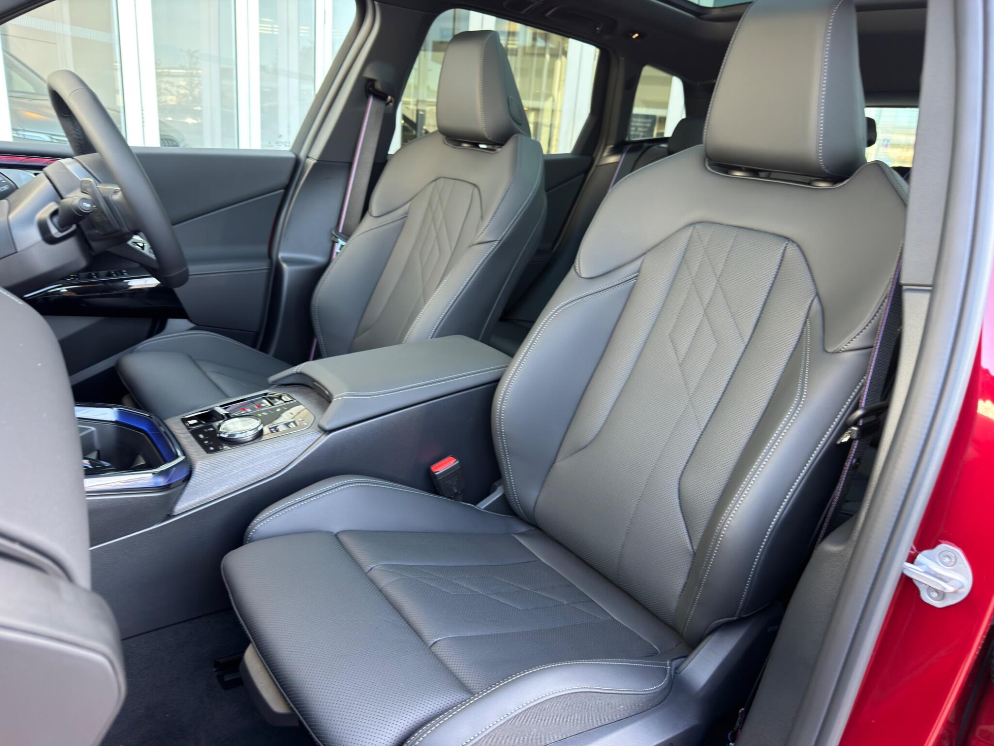 BMW X3 view 40