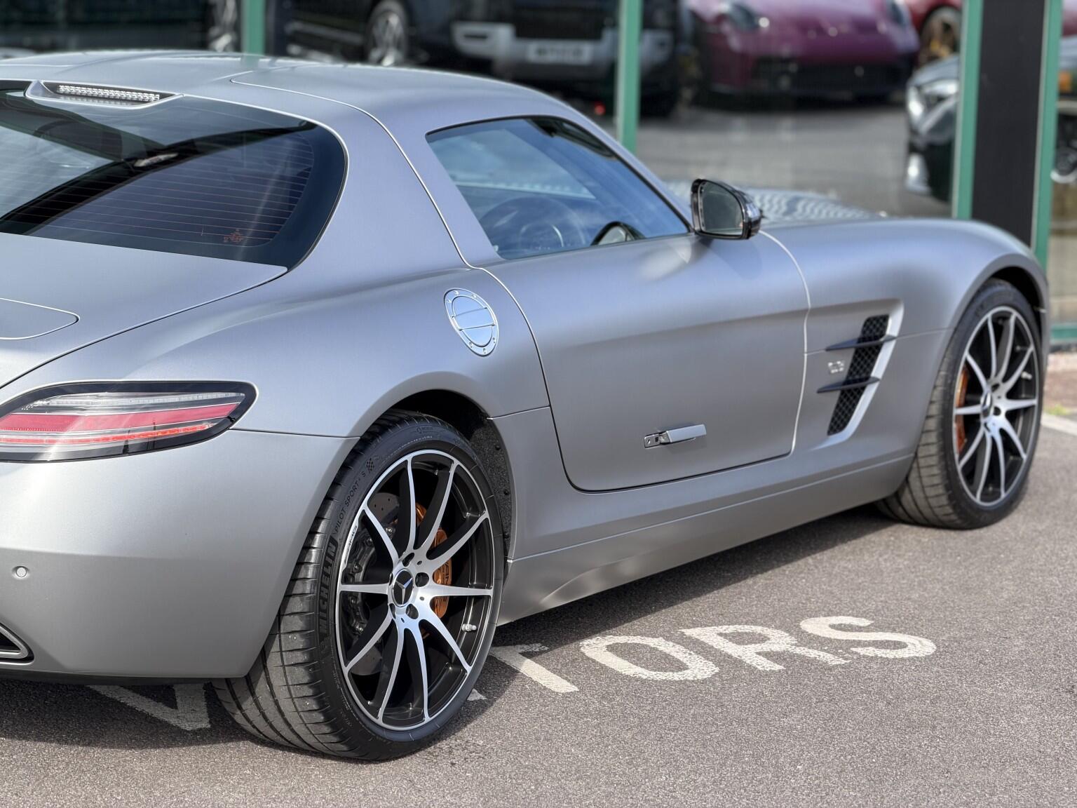 Mercedes-Benz Amg GT view 49