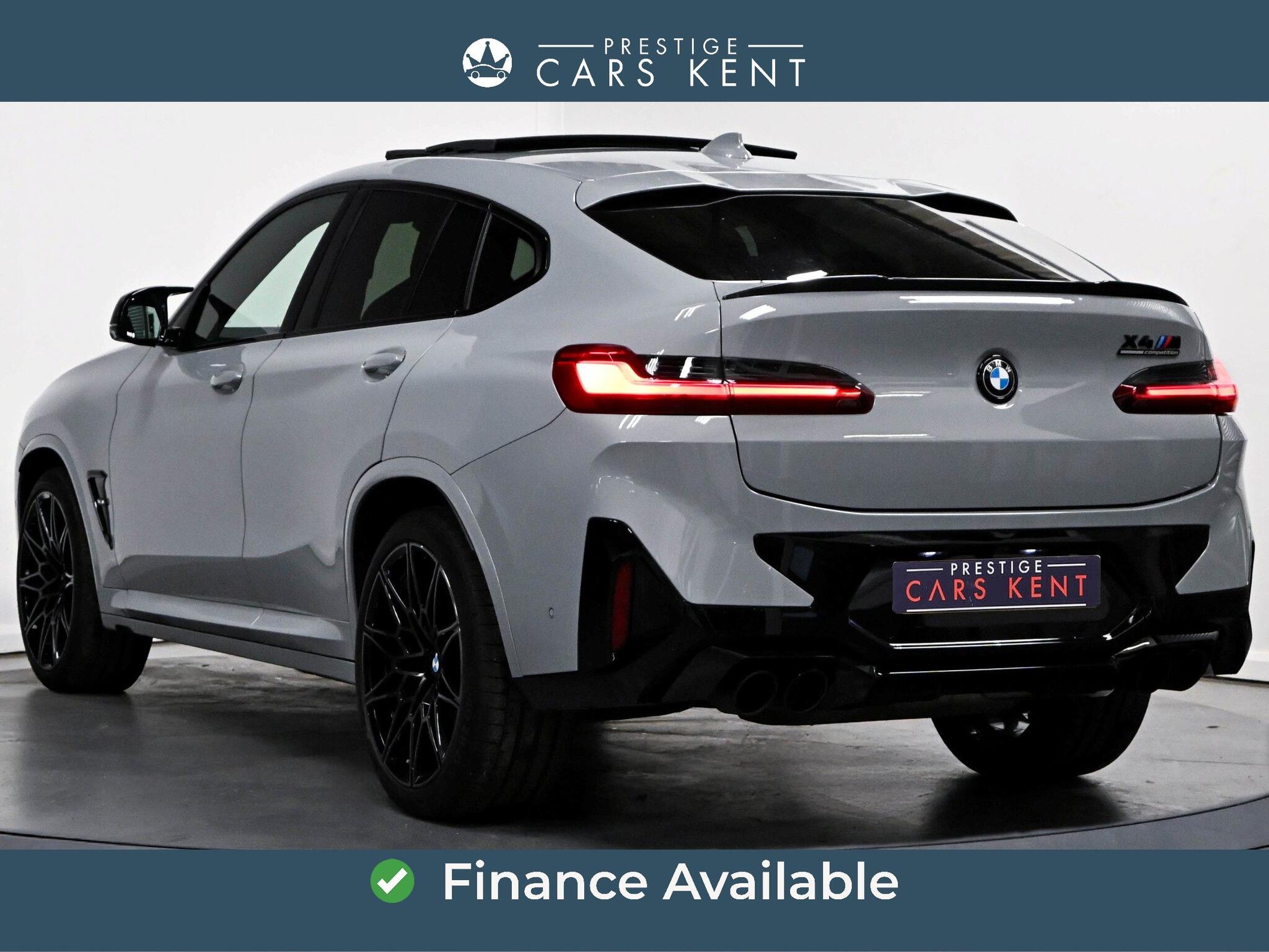 BMW X4 M view 3
