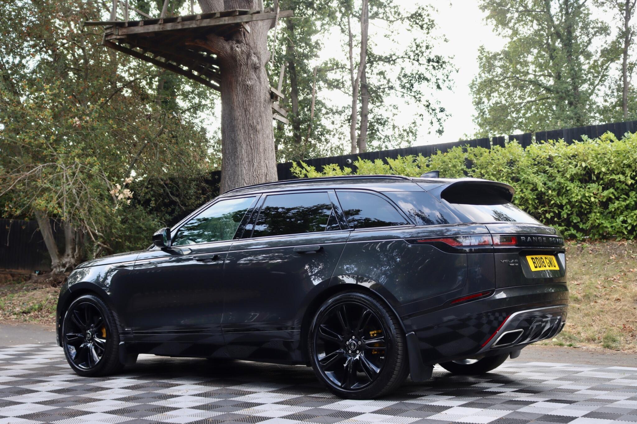 Land Rover Range Rover Velar view 38