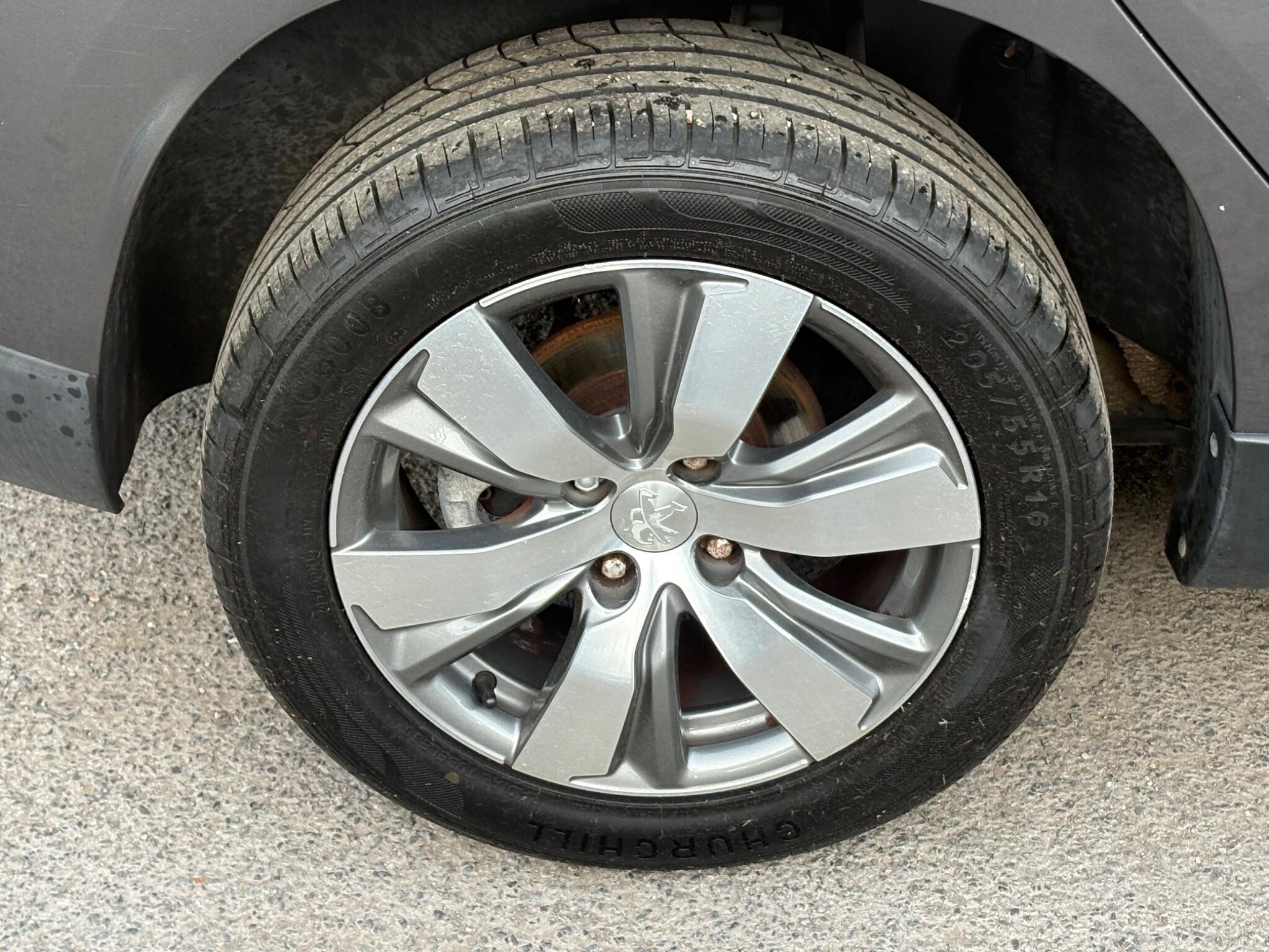 Peugeot 2008 - Image 30
