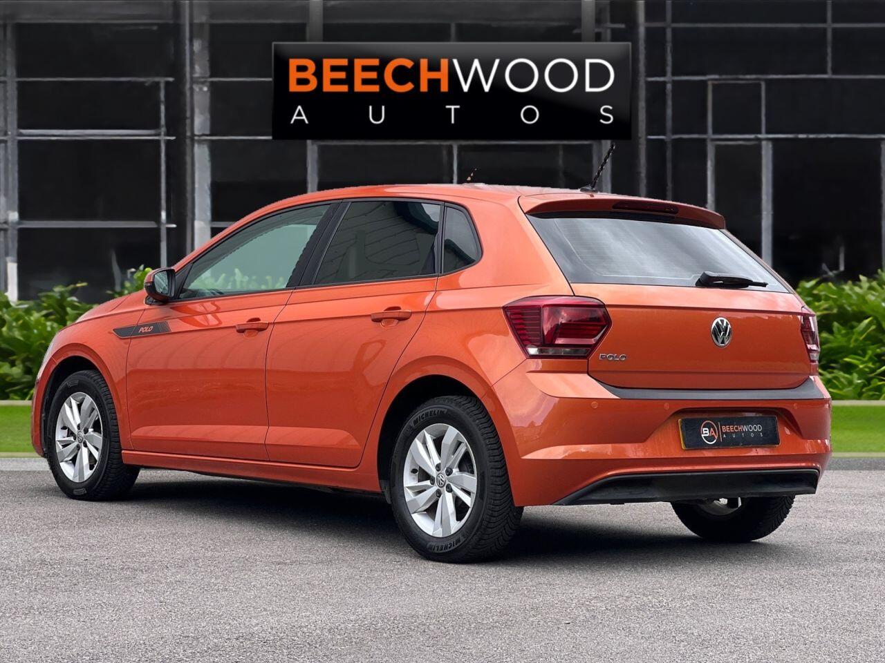 Volkswagen Polo view 4