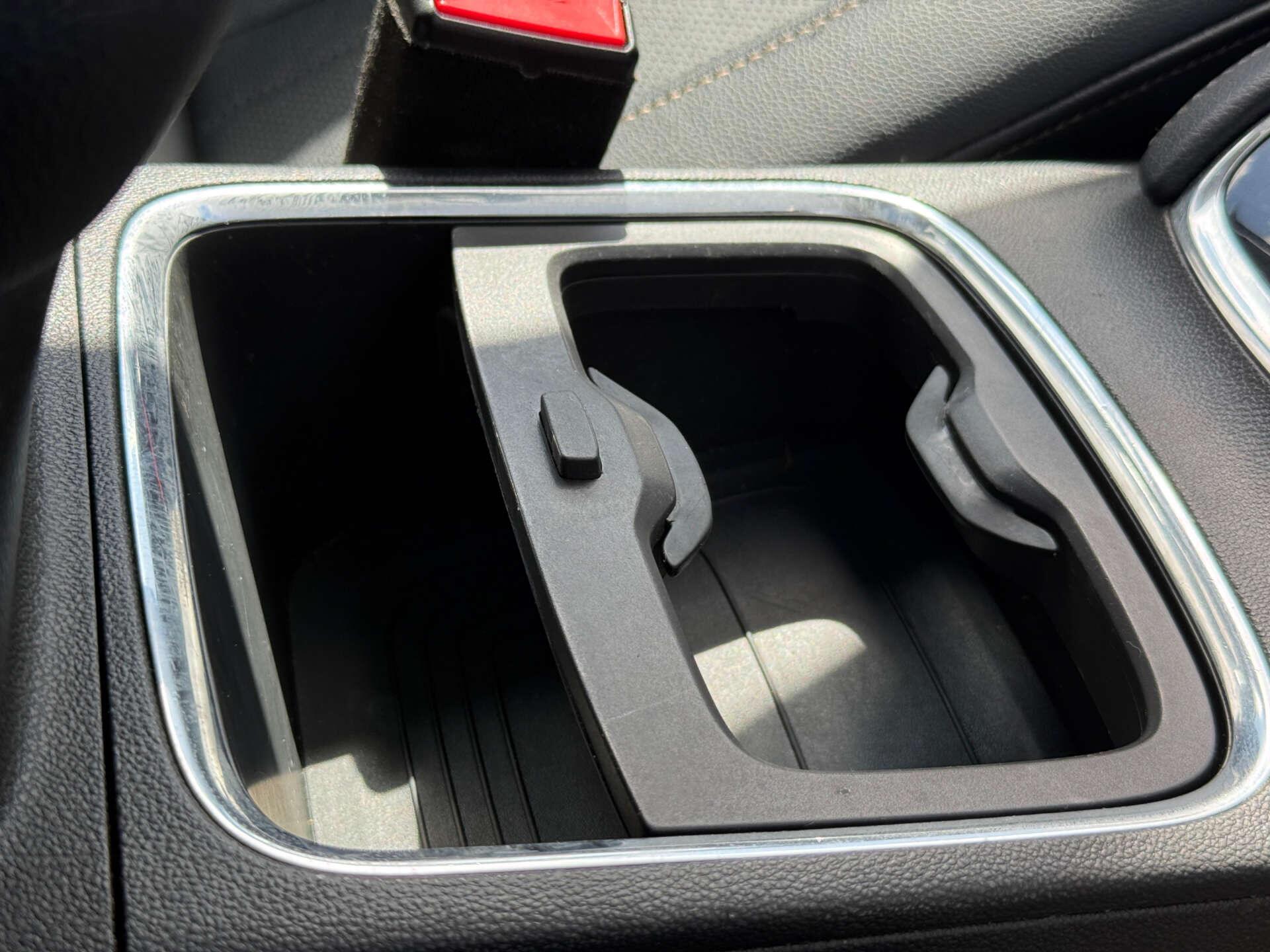 Vauxhall Grandland X view 16