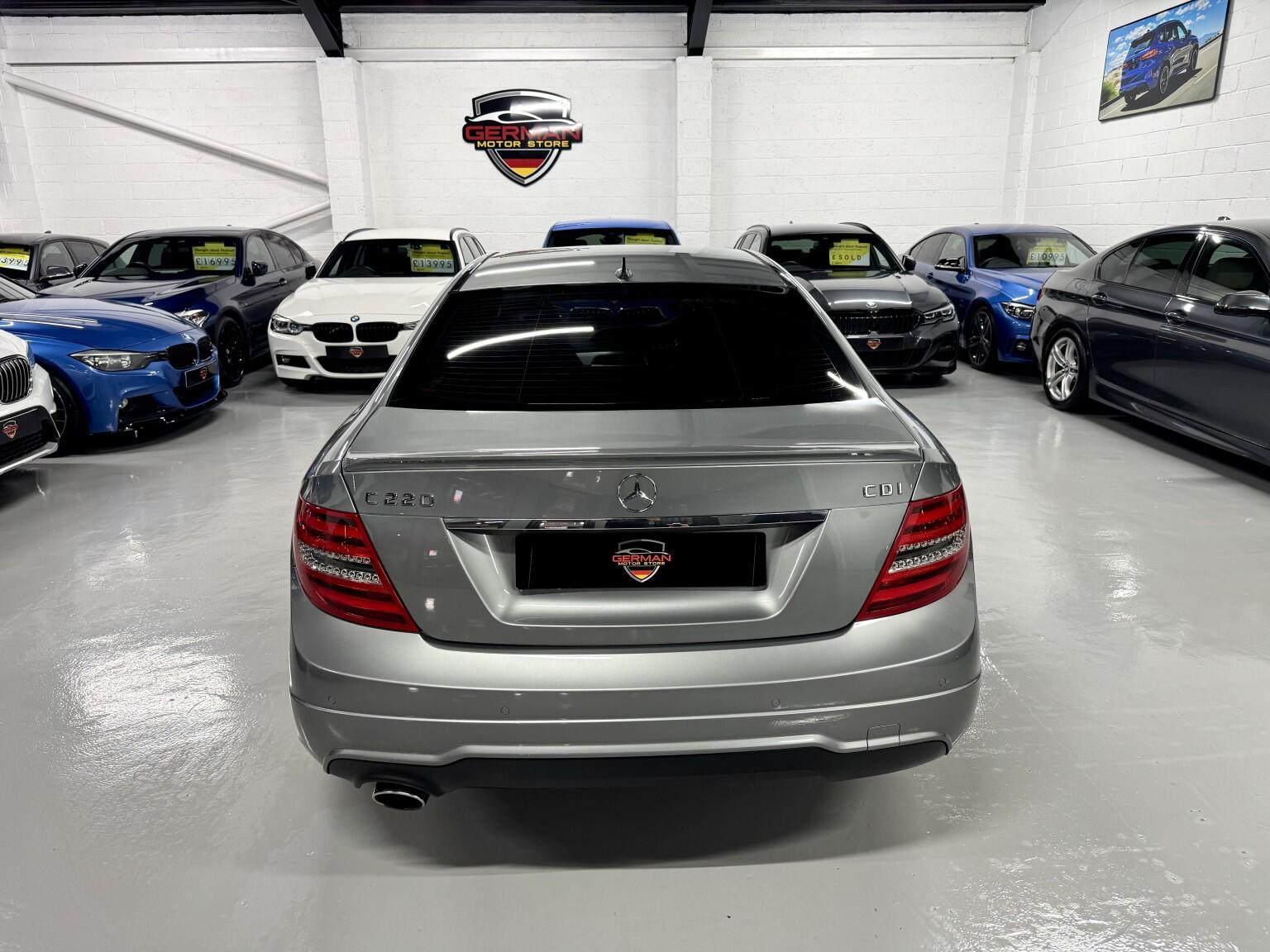 Mercedes-Benz C Class view 22