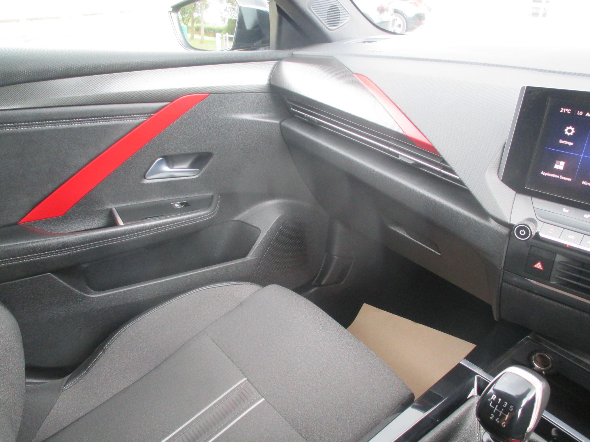 Vauxhall Astra view 44