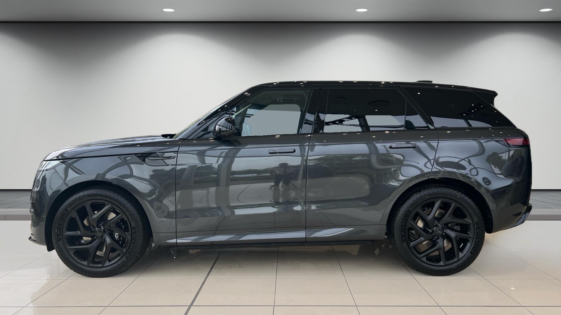 Land Rover Range Rover Sport view 6