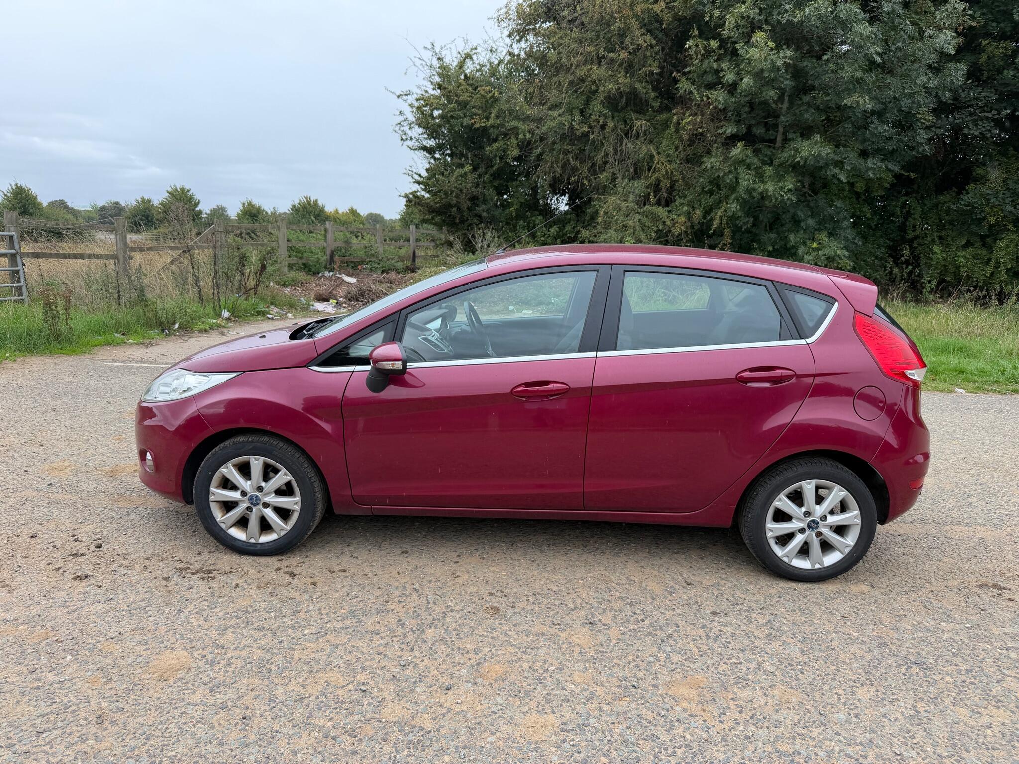 Ford Fiesta view 6