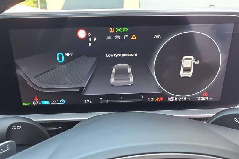 Hyundai Ioniq 6 view 20