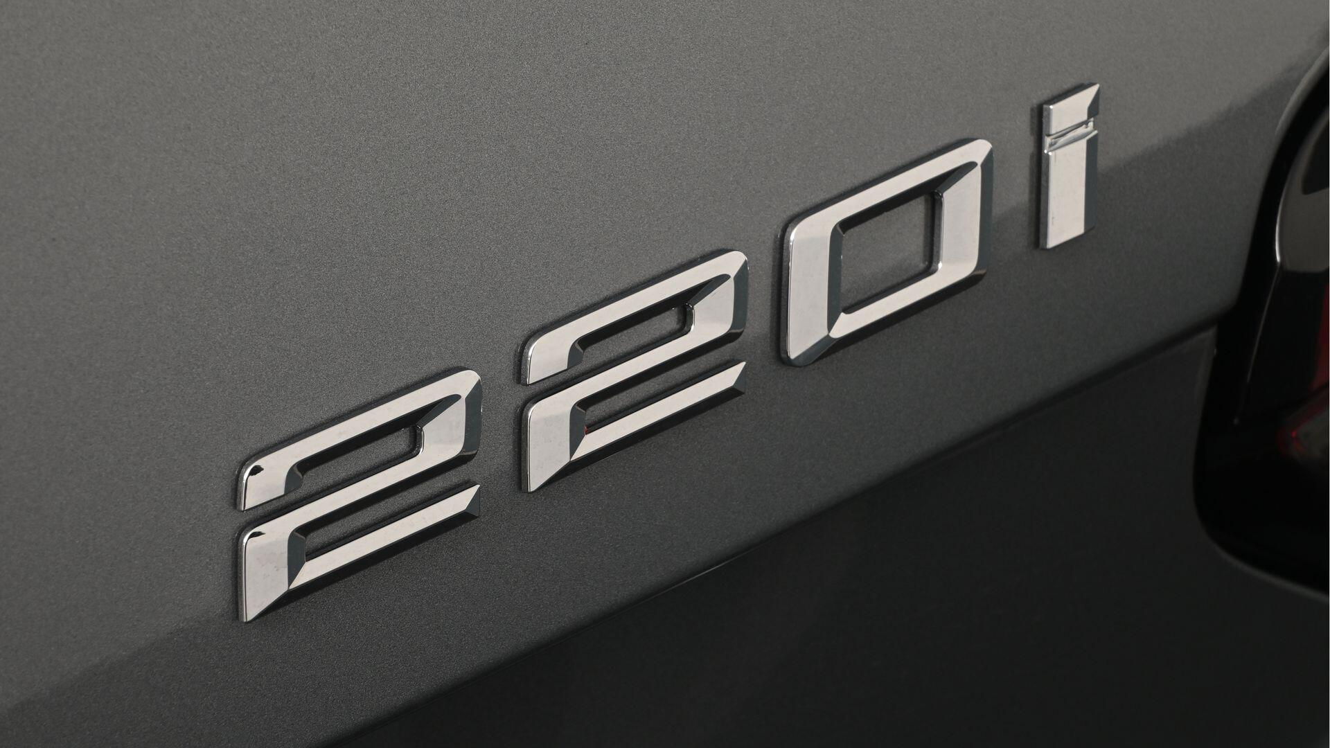BMW 2 Series view 35