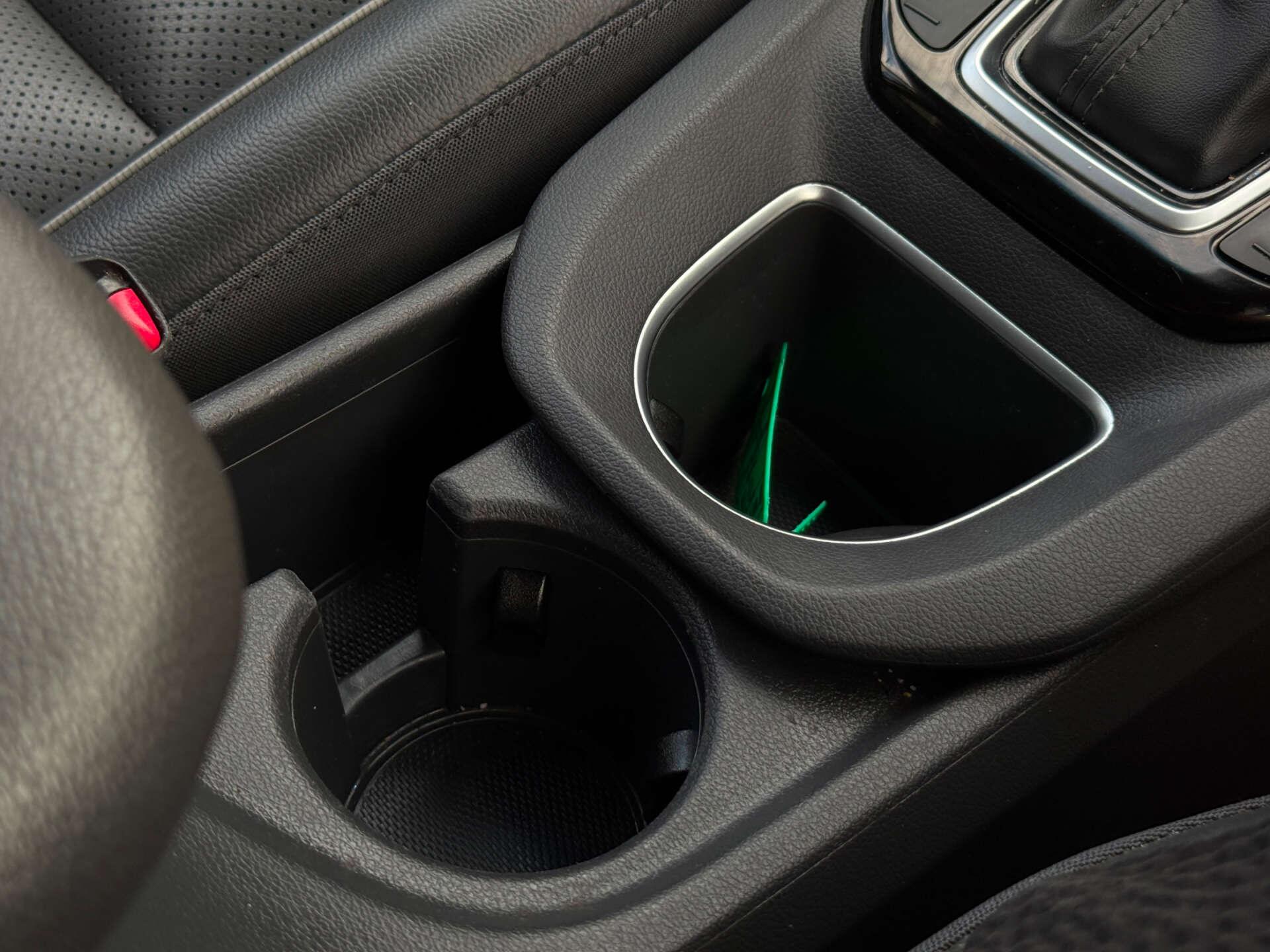 Hyundai Ioniq view 55