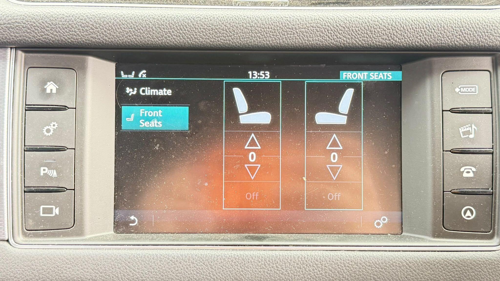 Jaguar XF view 29