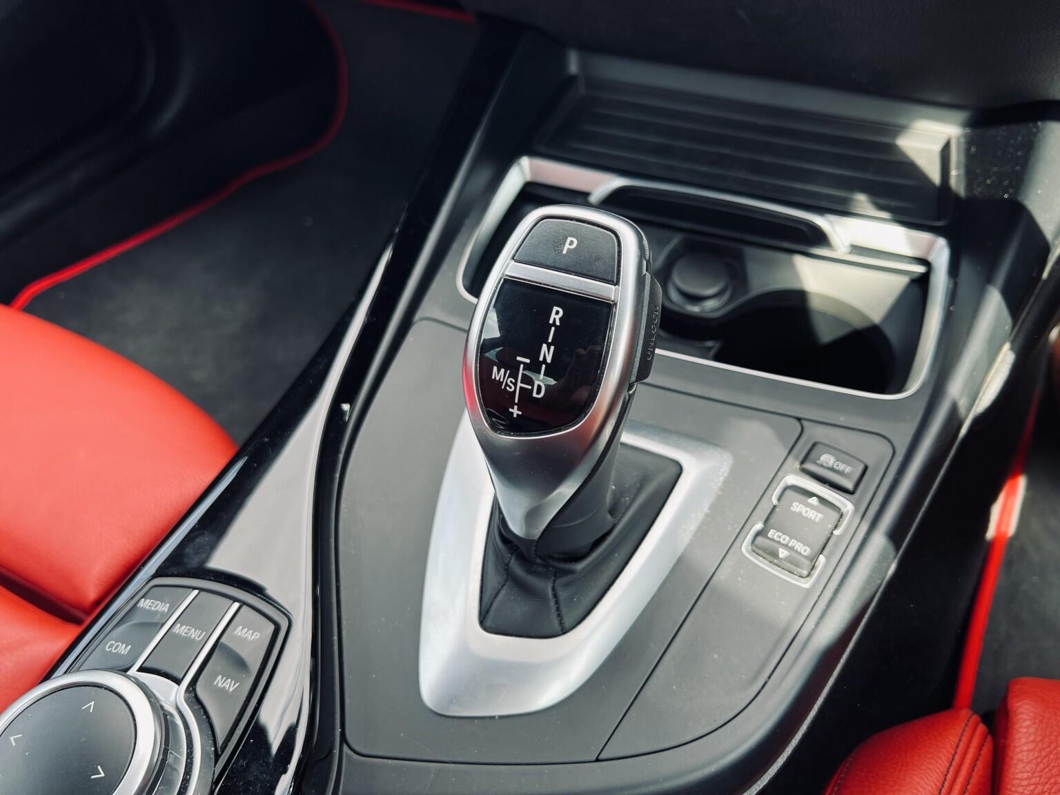 BMW 2 Series view 24