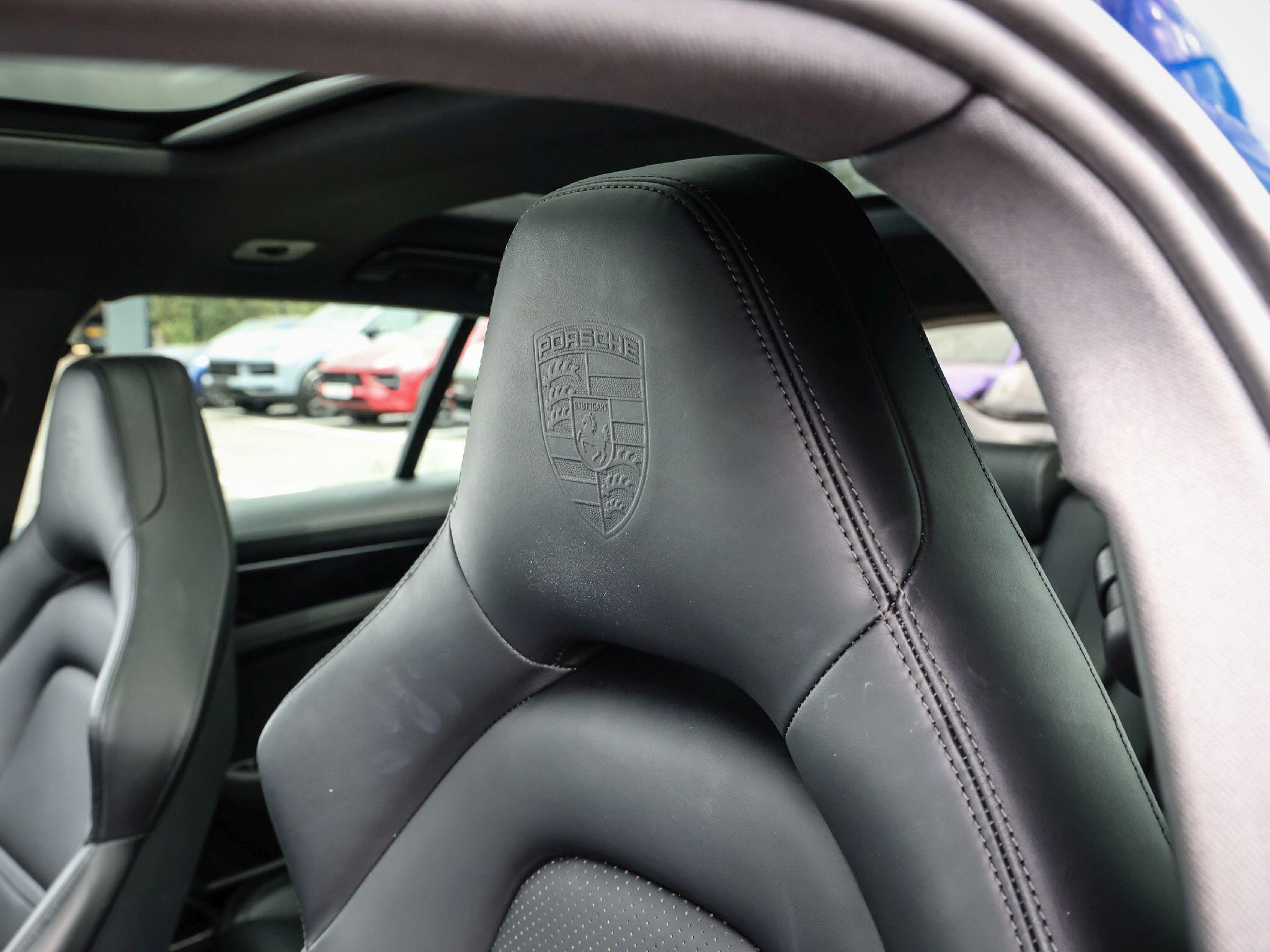 Porsche Panamera view 42