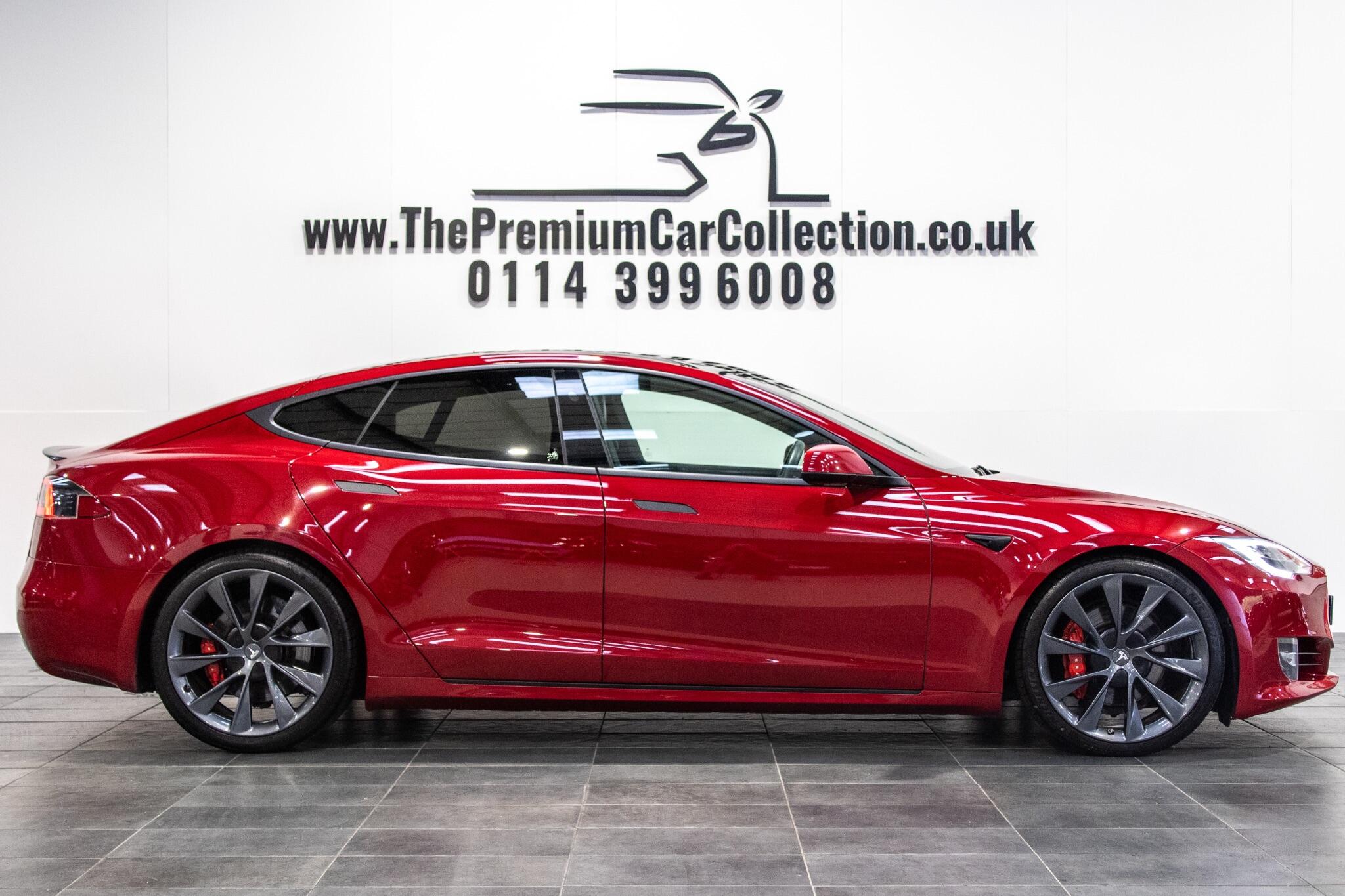 Tesla Model S view 7