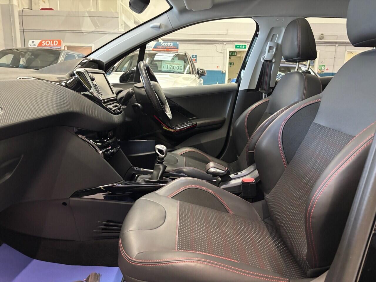 Peugeot 2008 view 24