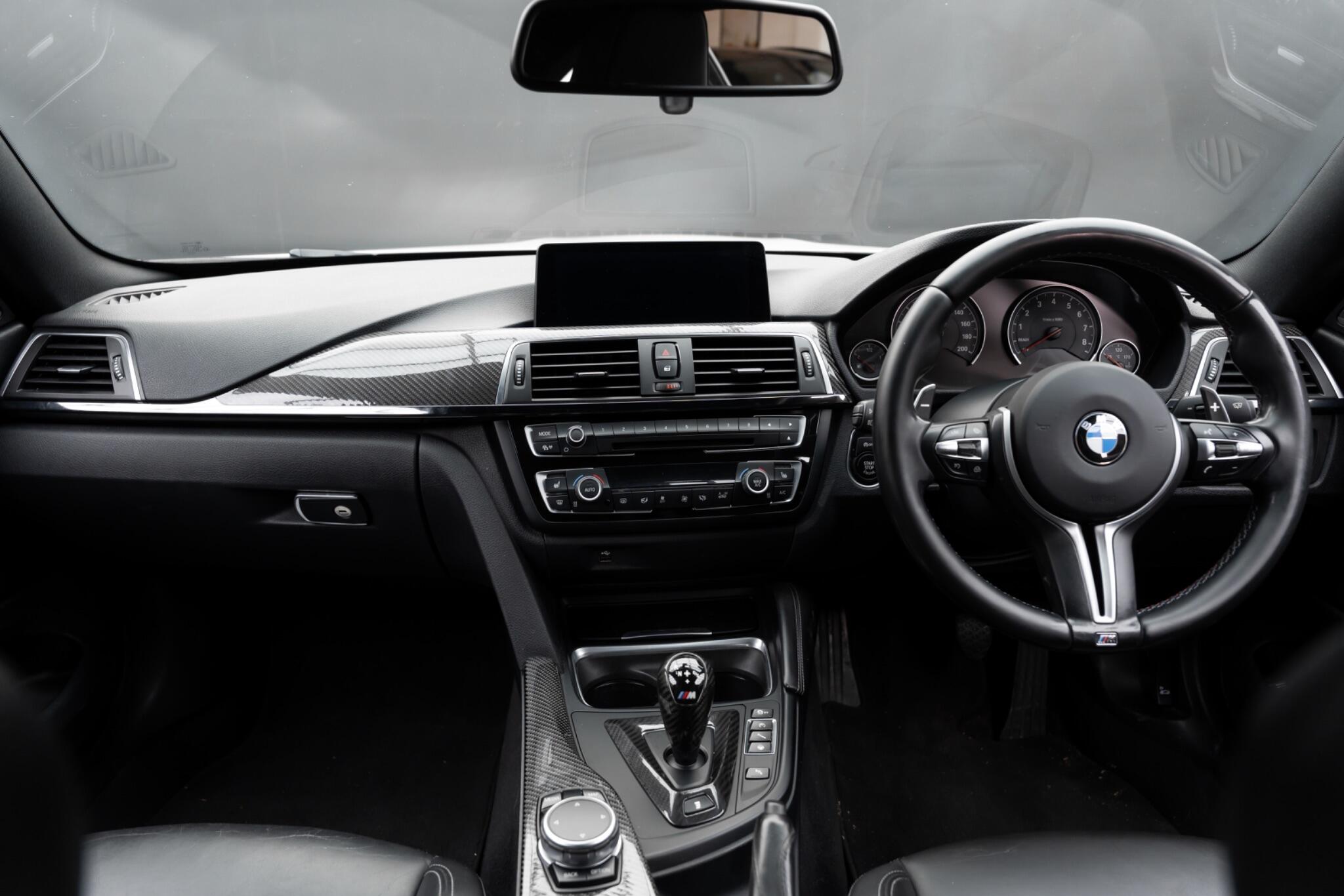BMW M4 view 17