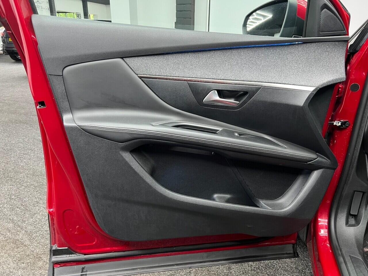 Peugeot 3008 view 25