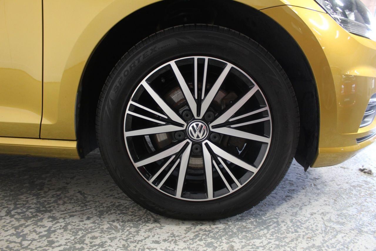 Volkswagen Golf view 56