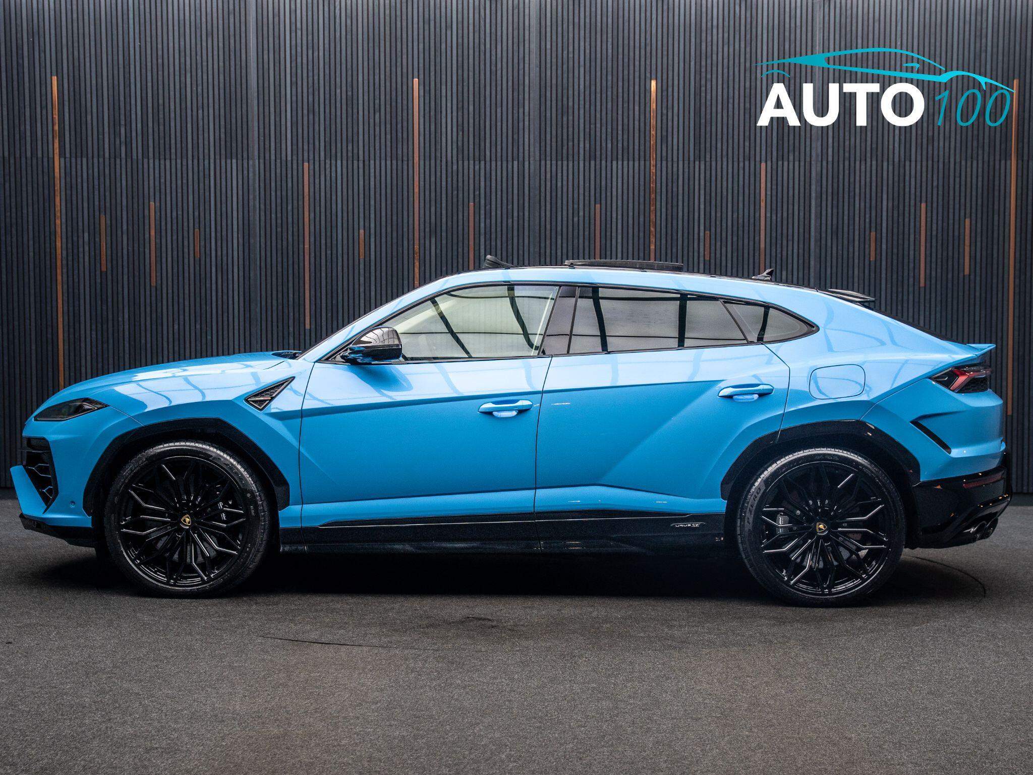 Lamborghini Urus view 13