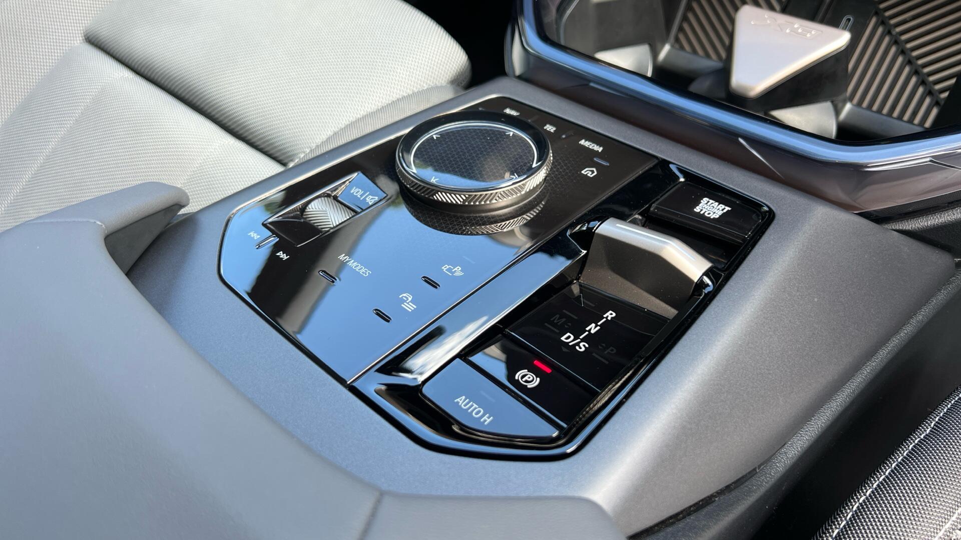 BMW X3 view 10